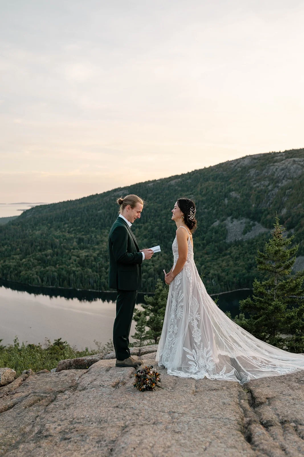 dreamy elopement ceremony at the bubbles in acadia overlooking jordan pond