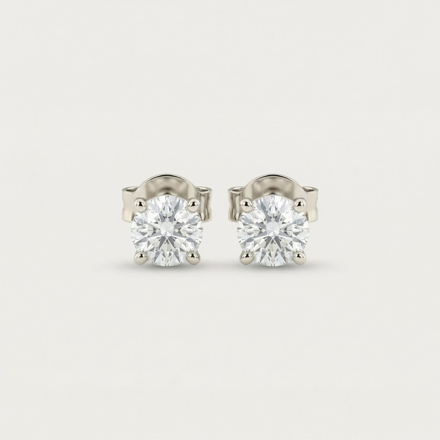 Round Diamond Stud Earrings