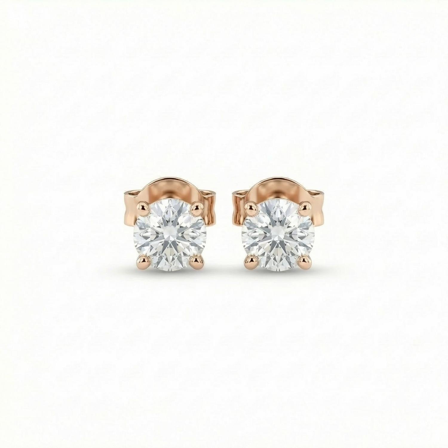 Round Diamond Stud Earrings