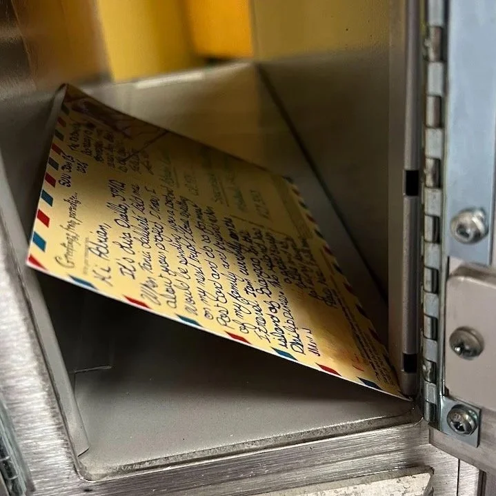 Non-sollicité | Unsolicited