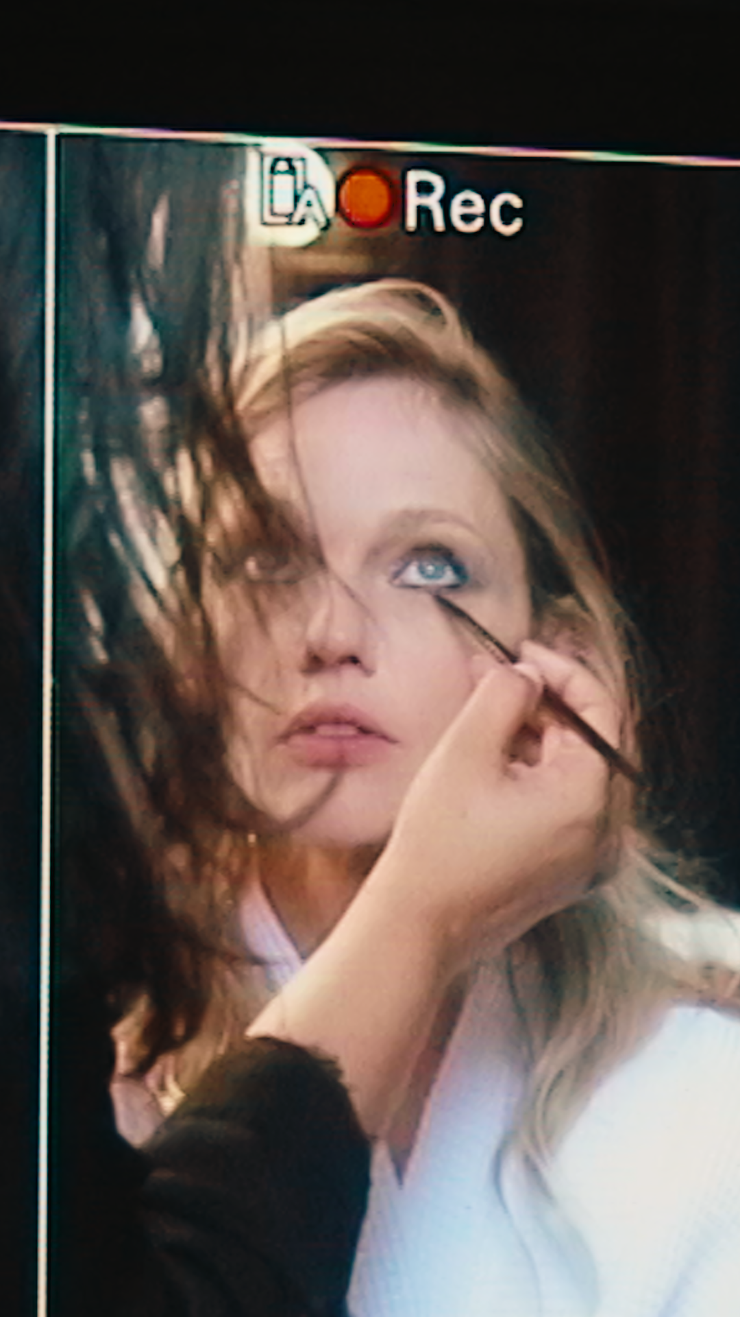VO_x_LM_EtherealIcon_091123_(9x16).00_00_18_20.Still002.png