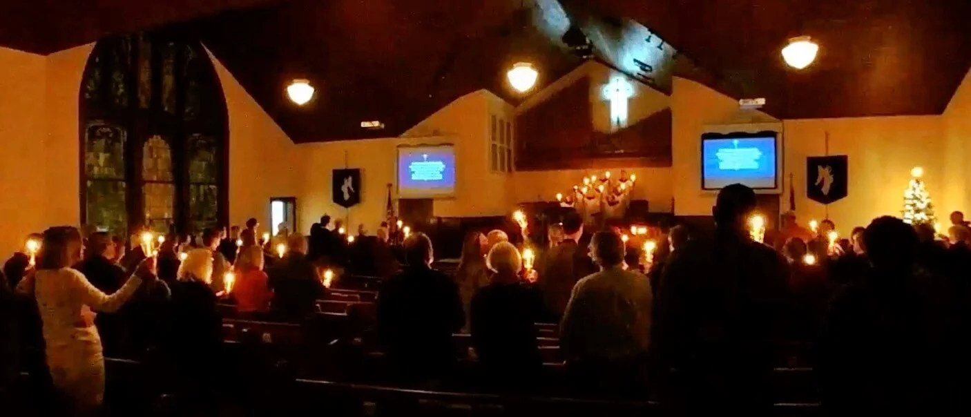 candlelight service at MFUMC
