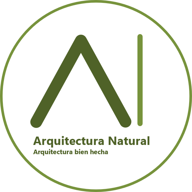 Logotipo de 'Arquitectura Natural' con un diseño minimalista de una estructura en forma de A en color verde, y el texto 'Arquitectura Natural' y 'Arquitectura bien hecha' debajo.