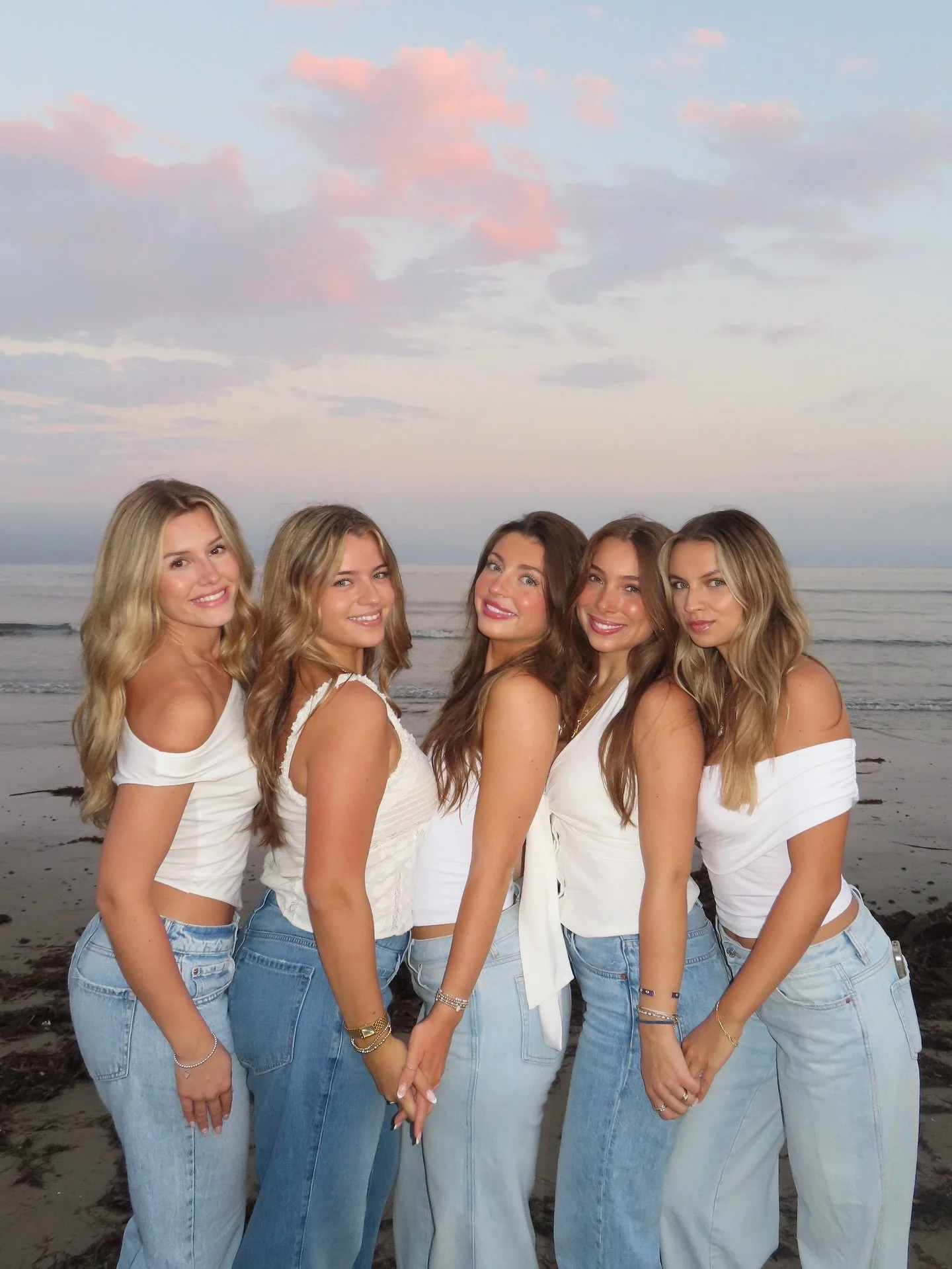 All smiles for the first day of recruitment! We are so excited to meet you today☺️💖