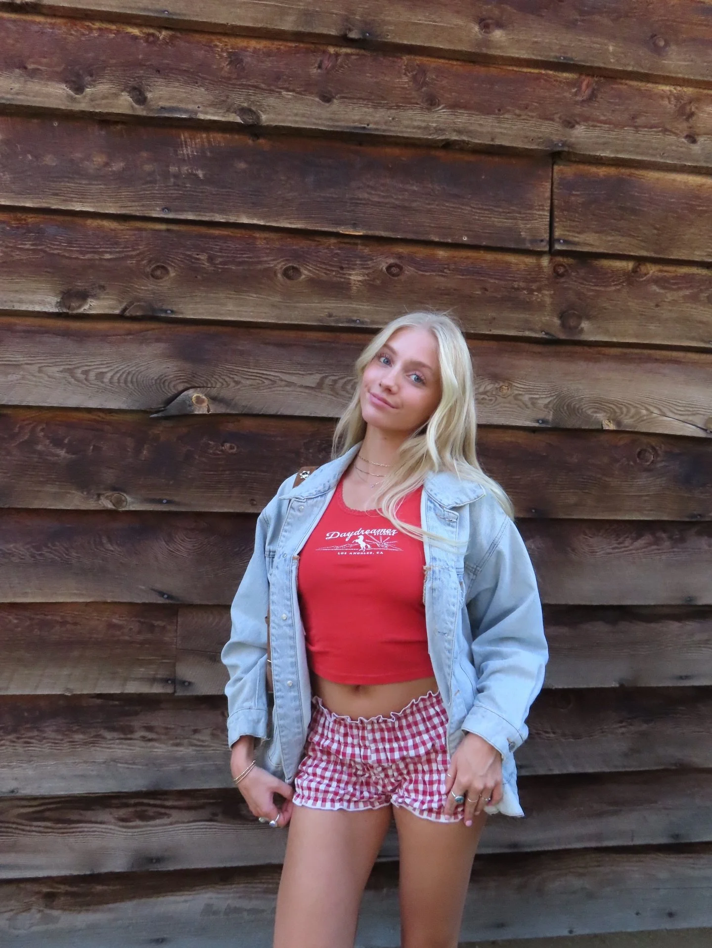 🌟New Mem Monday🌟 Meet the amazing @ellie_smithey!!!

&ldquo;Hi!! I&rsquo;m Ellie Smithey and this is my first year at UCSB!! I&rsquo;m from Bend, Oregon and I just joined Alpha Phi. Coming to college, I was looking for a place where I could be upli