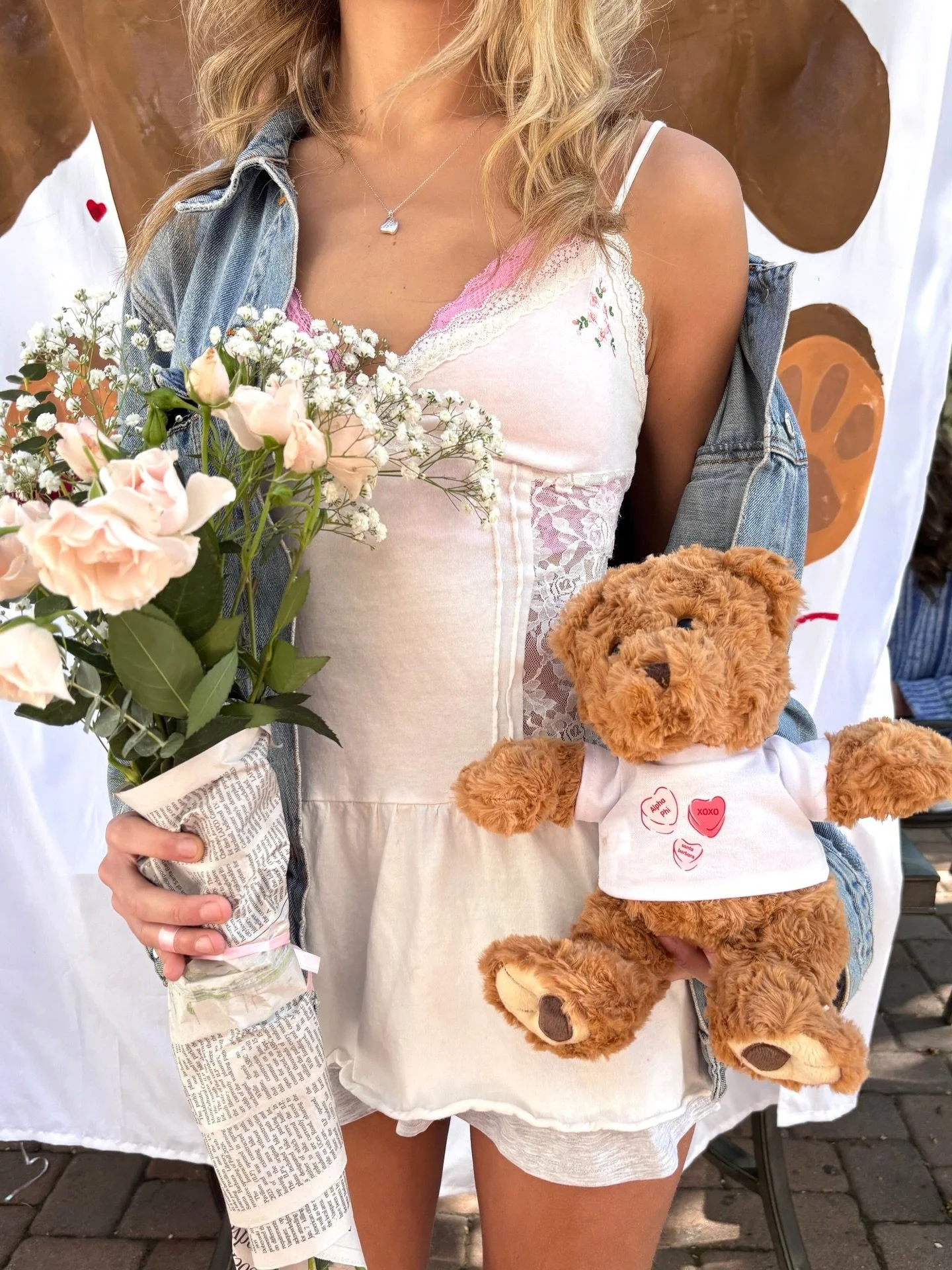 xoxo, Alpha Phi💋 Planned with love by our amazing VP NME&amp;ME @katecampbell_🎀💌💞💋

#ucsbalphaphi #galentines #sisterhood #aoe