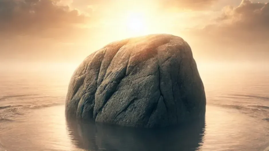 Garments Change, Essence Remains