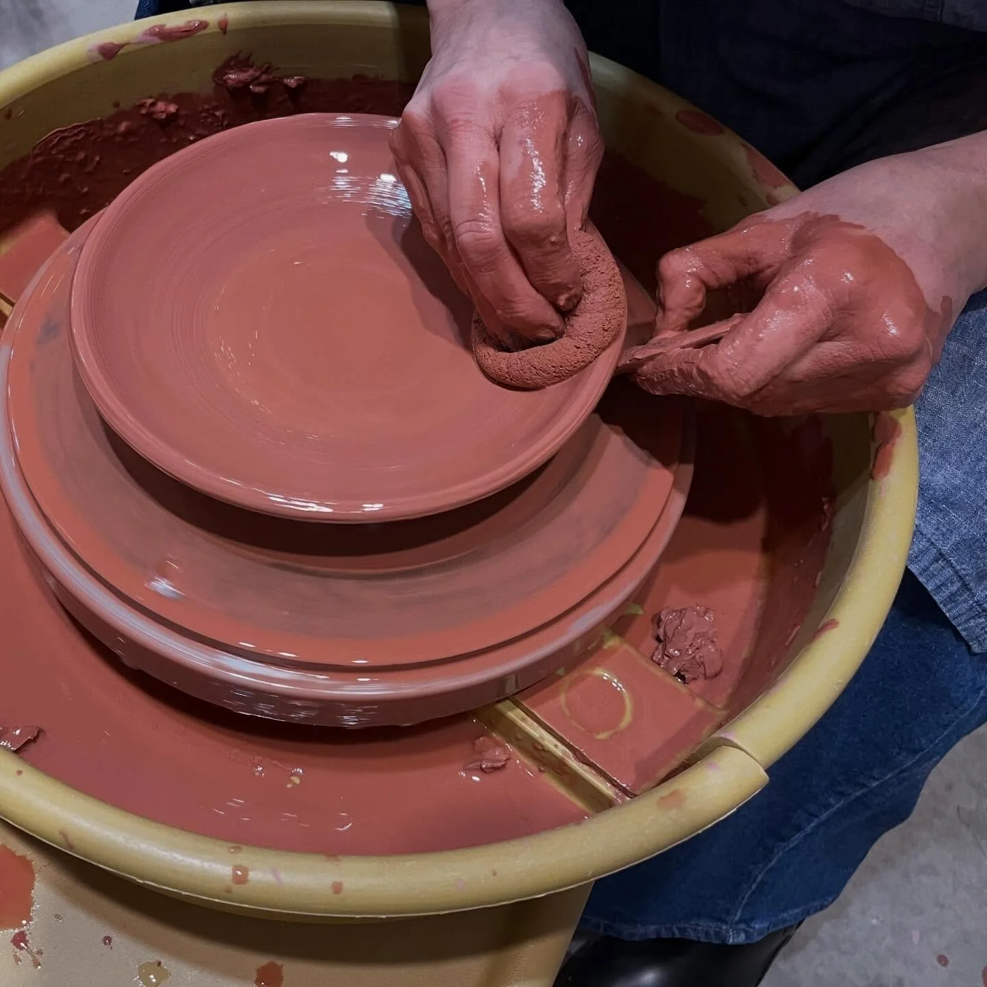 First day welcoming students back into the studio for 2026. 
Always fun to see what new directions everyone&rsquo;s work will be heading with the beginning of a new season. 
@bluecabinpottery 
BlueCabinPottery.com