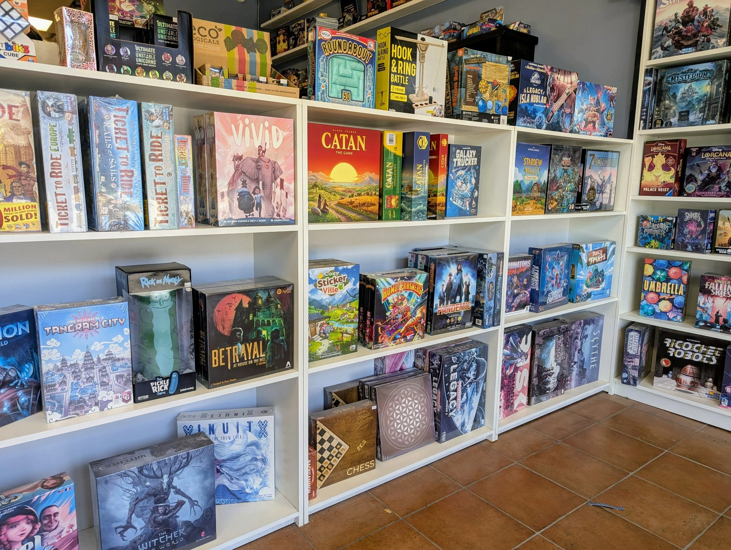 xtreme-collectables-grimsby-ontario-board-games-close.jpg