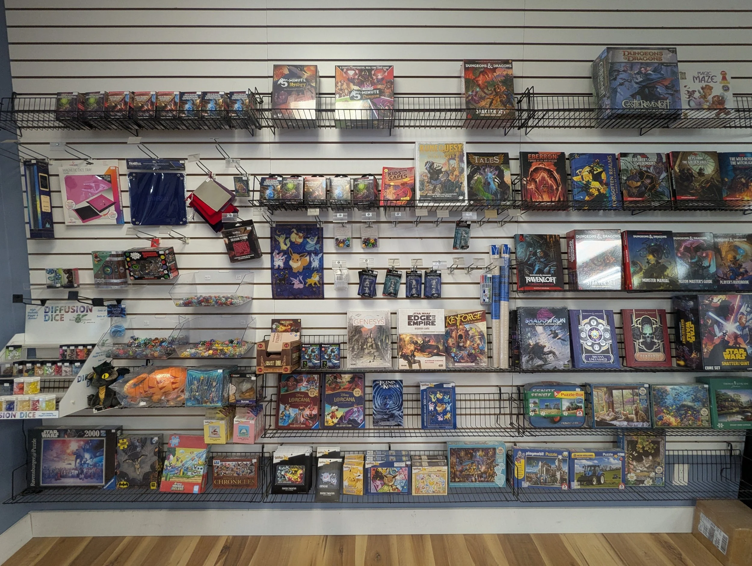xtreme-collectables-grimsby-ontario-board-accessories.jpg