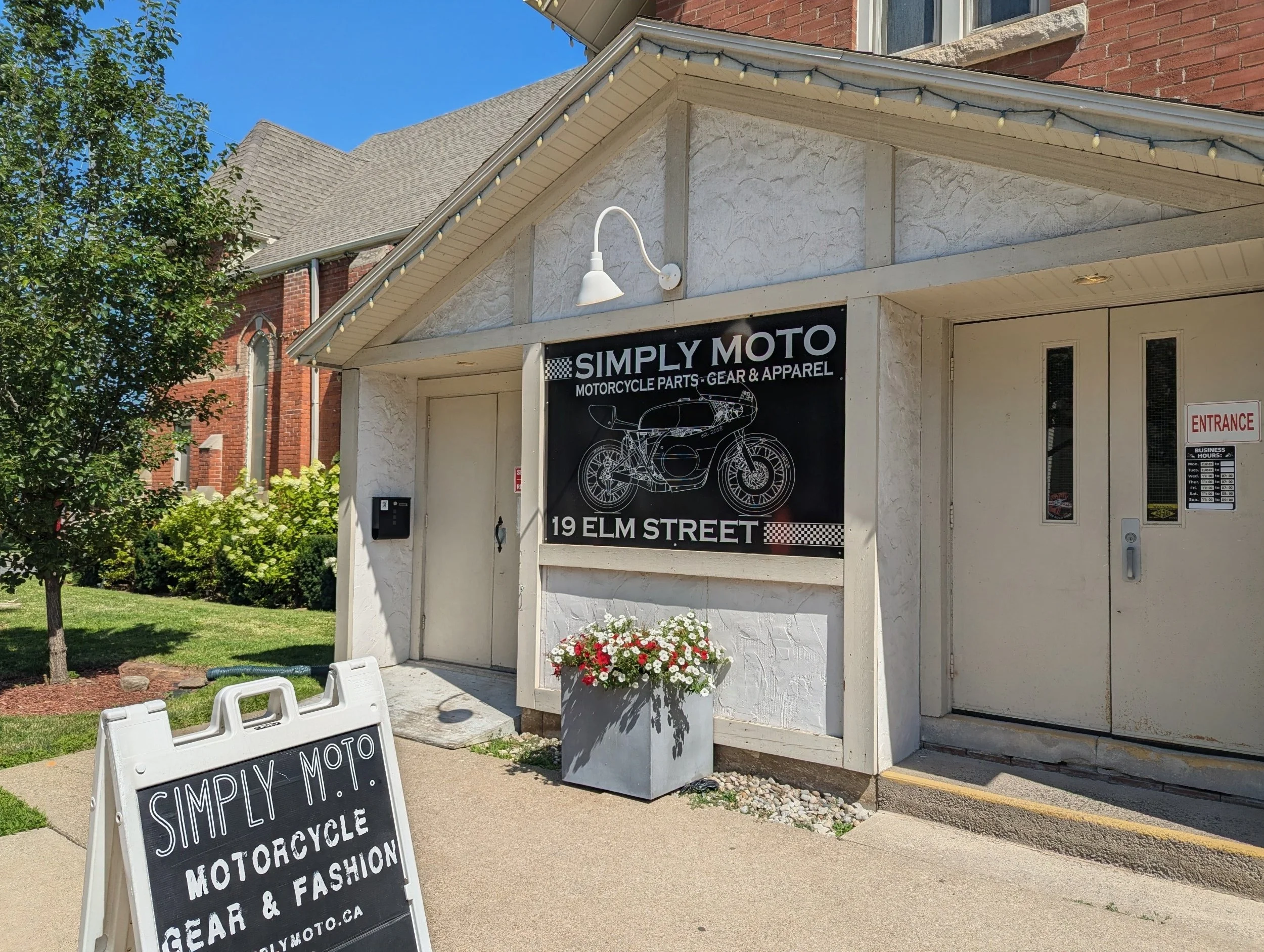 simply-moto-grimsby-ontario-storefront.jpg