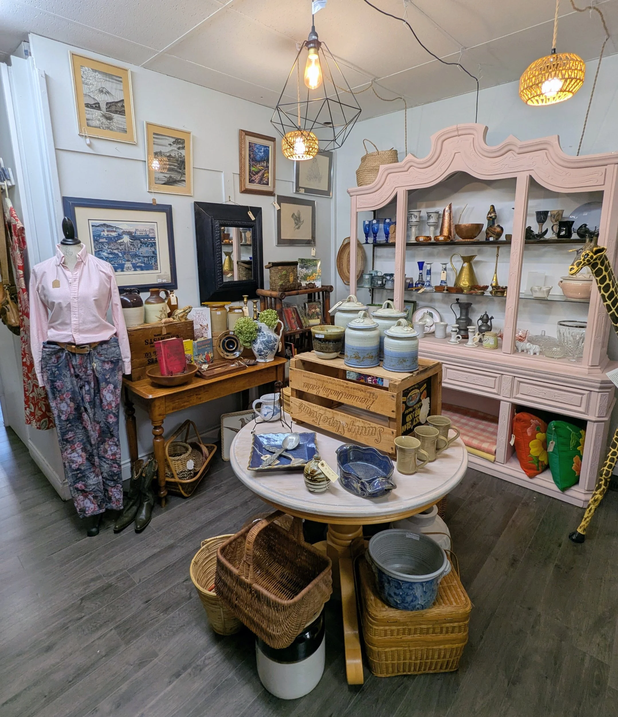 the-nook-grimsby-ontario-vintage.jpg