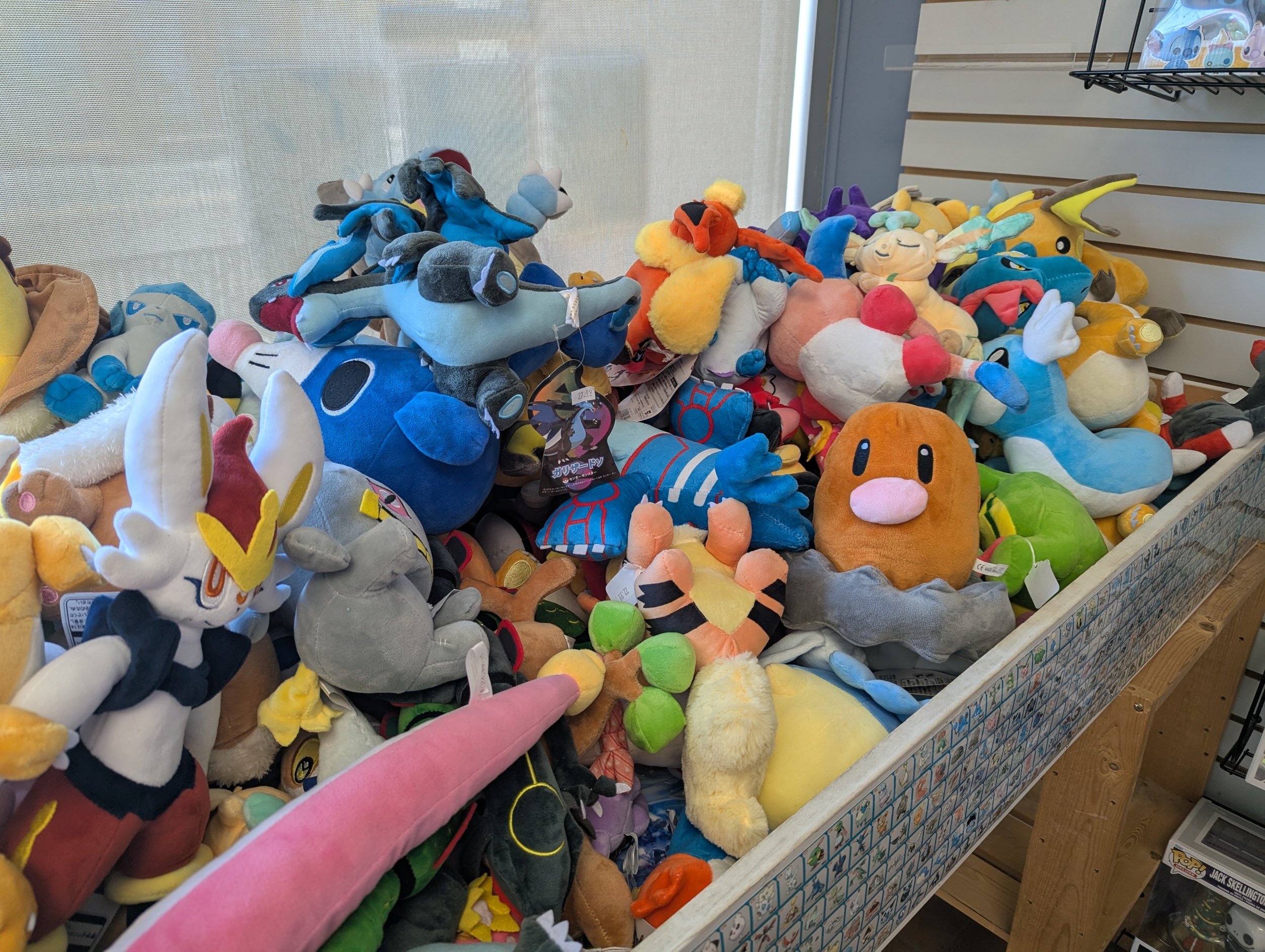 xtreme-collectables-grimsby-ontario-pokemon.jpg