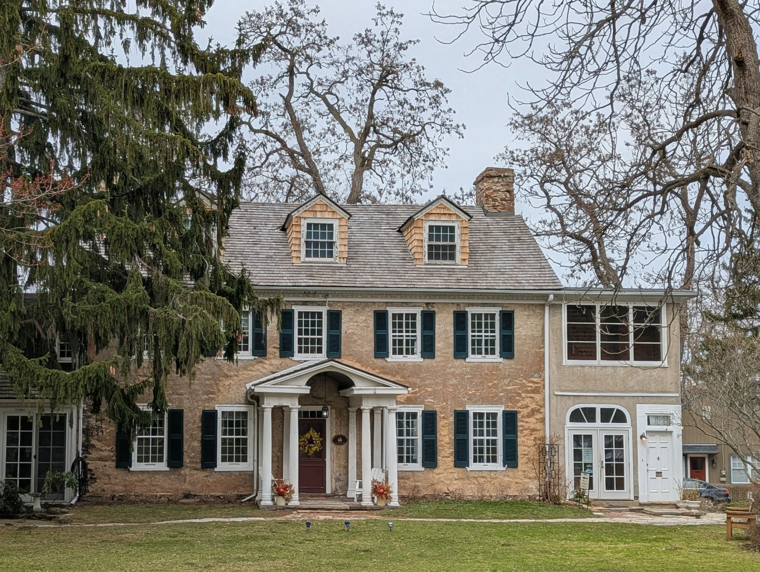 A Perfect Day Trip to Grimsby, Ontario