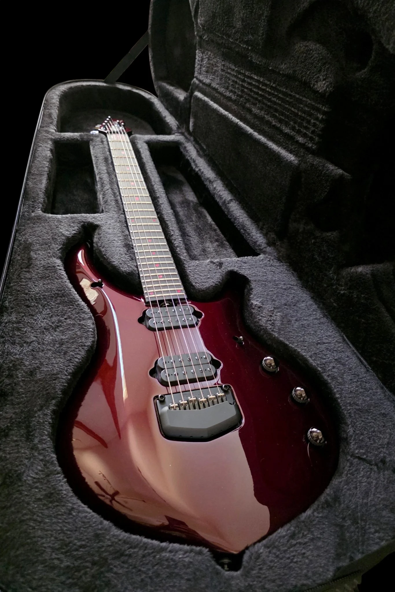 Ernie Balll Music Man Majesty Premium Select - Carnelian Red