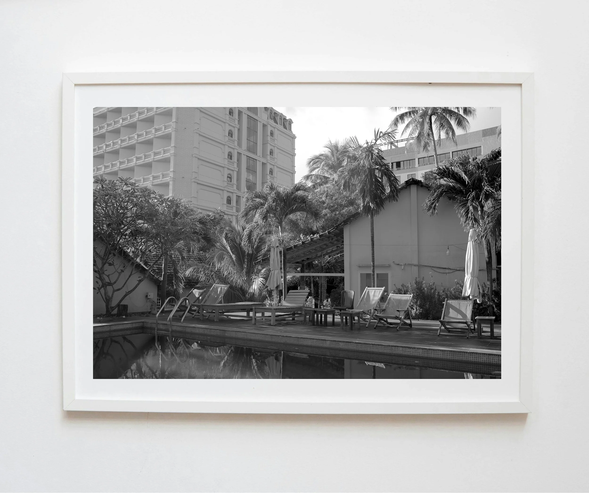 Arvo Dip (Landscape) – Tropical Fine Art Print | Isla Arthouse