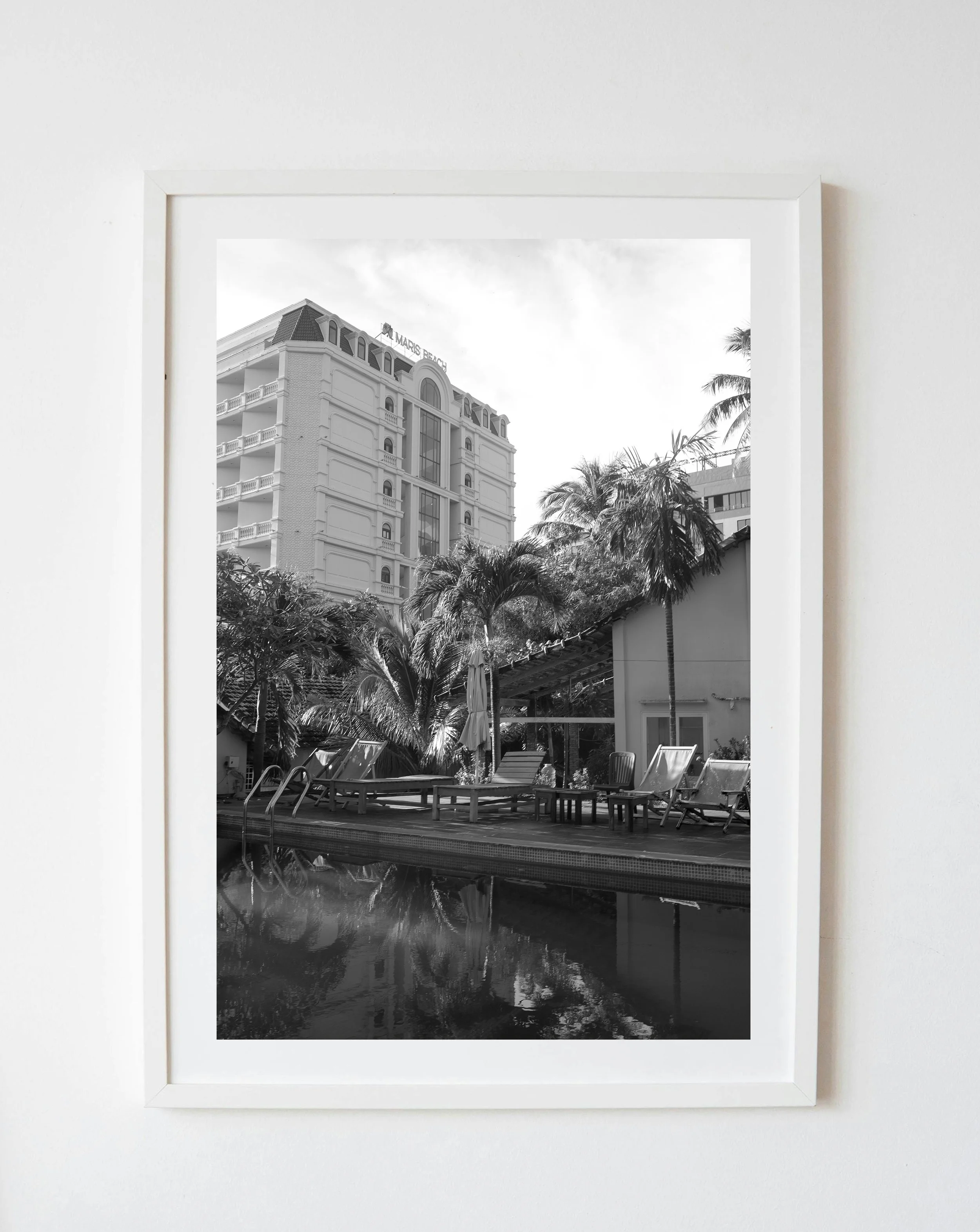 Arvo Dip (Portrait) – Coastal Fine Art Print | Isla Arthouse