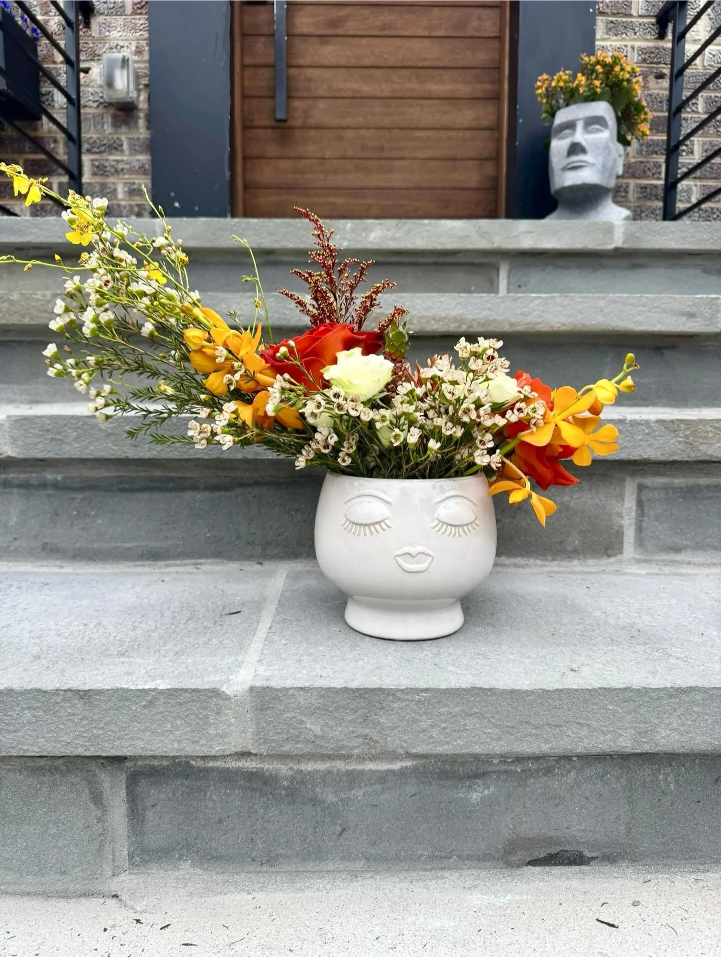 gratitude looks good in flowers 💅🏾 #thanksgivingblooms