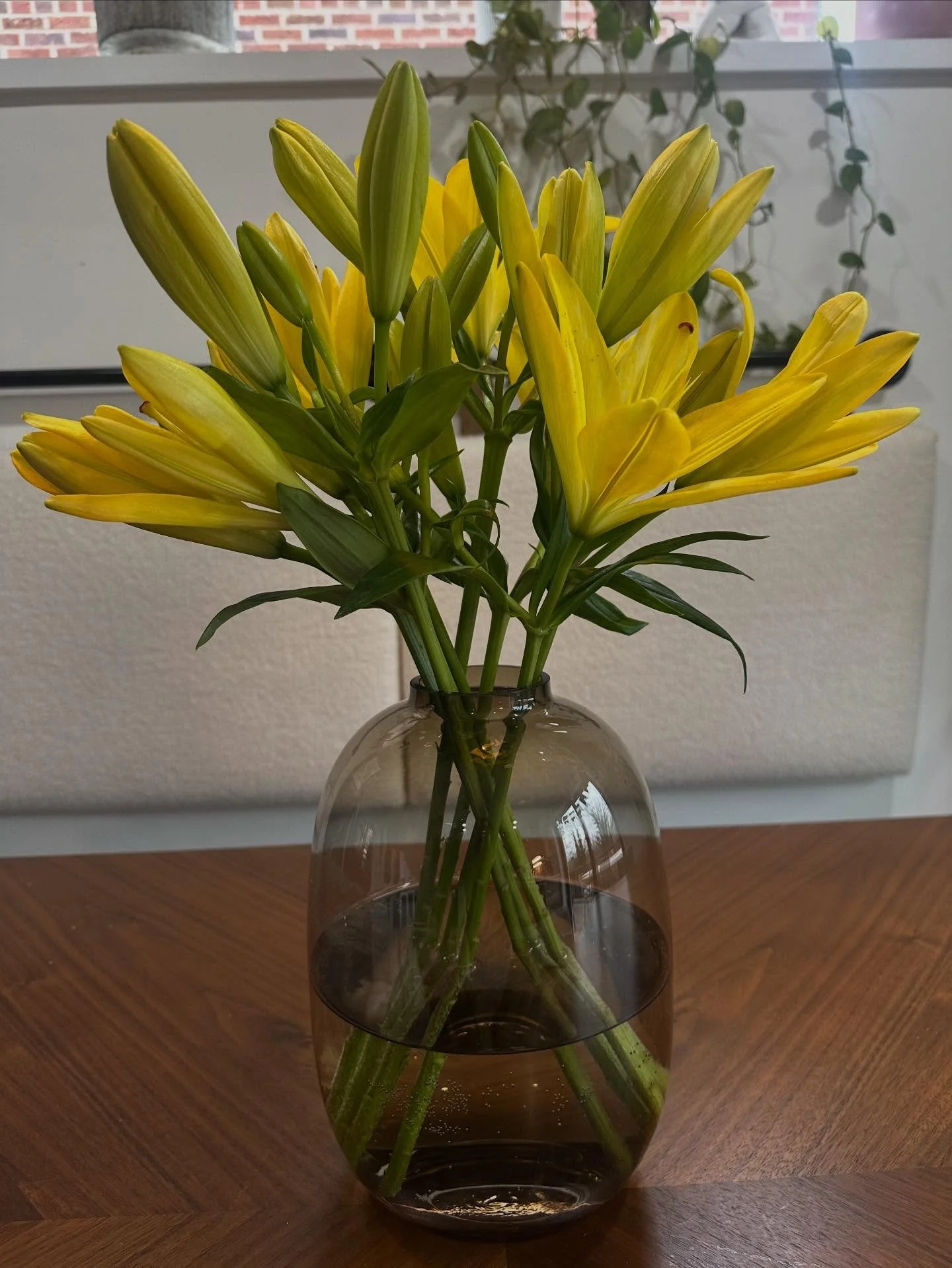 One bloom, repeated &mdash; love and light in its purest form #lillyflower #tabledecor #dcflorist