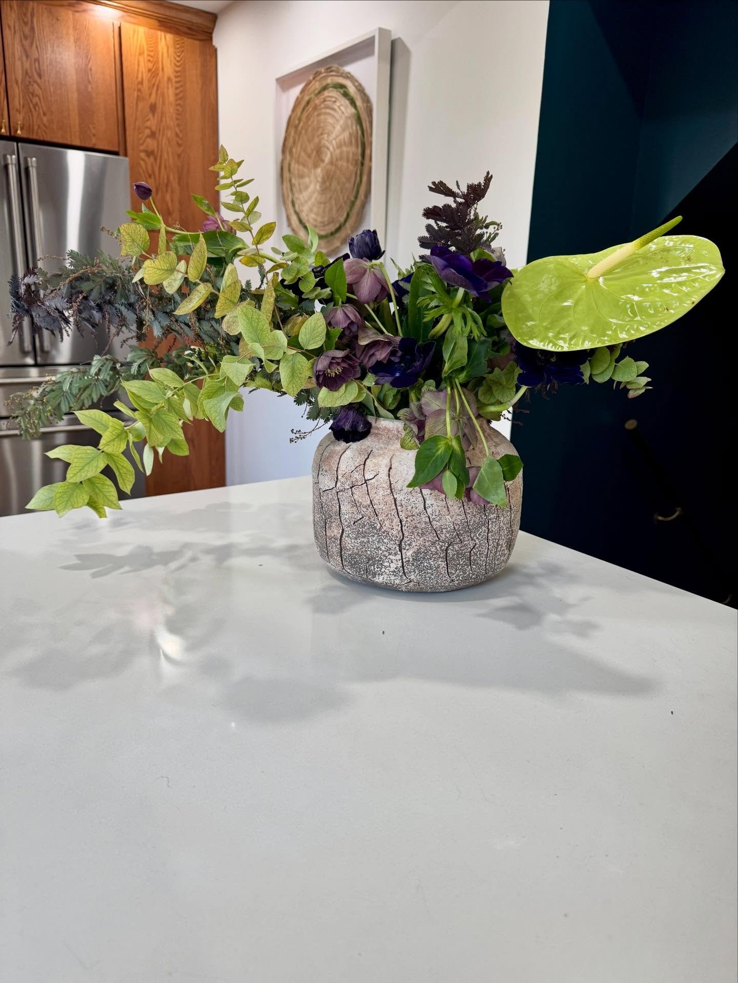 Unbound. A little untamed. A little soft. Free-spirited. 

#marburyandvine #dcflowers #modernflorals #floraldesigndc