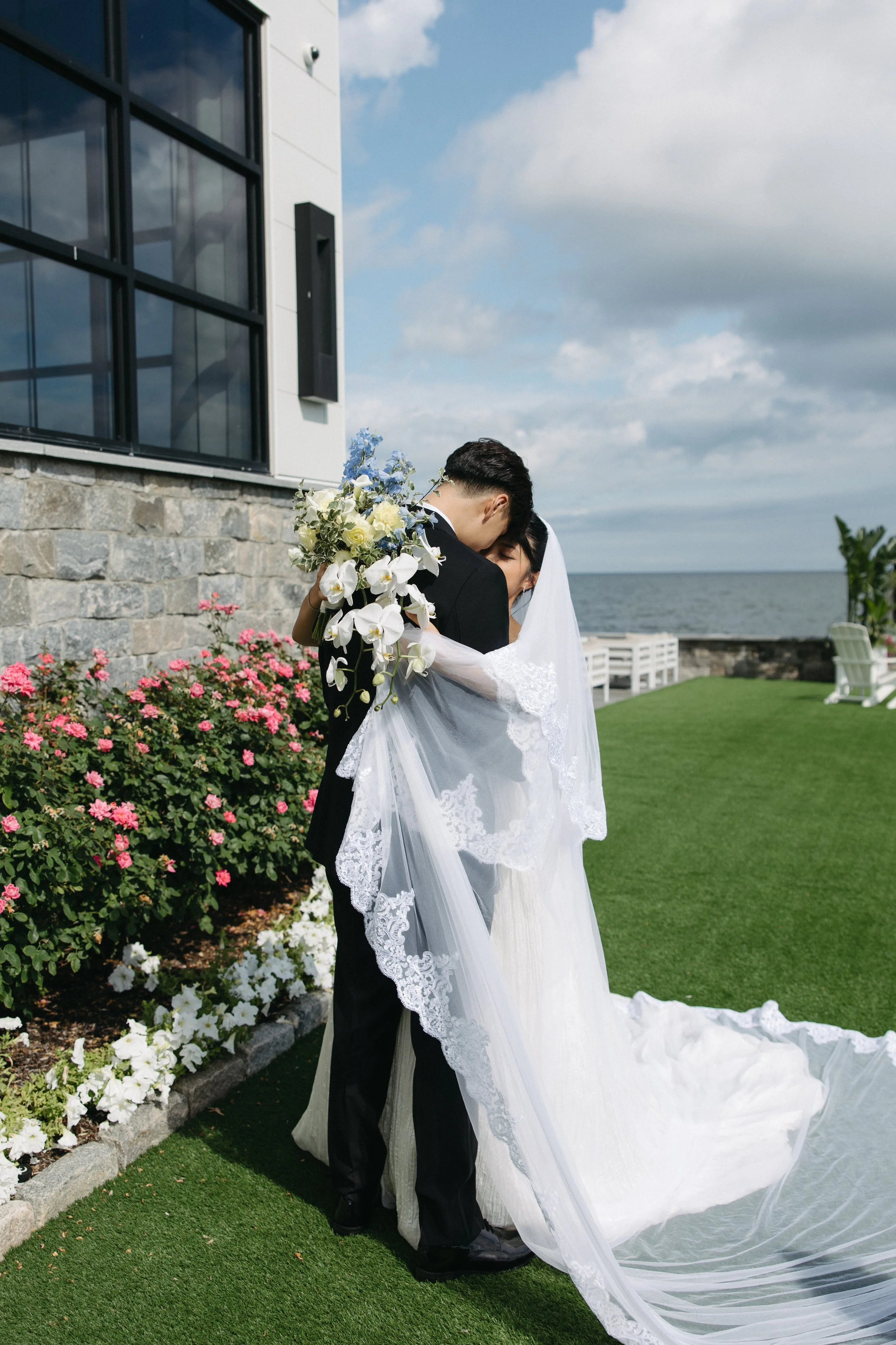 jill&josh.sneaks-23.jpg