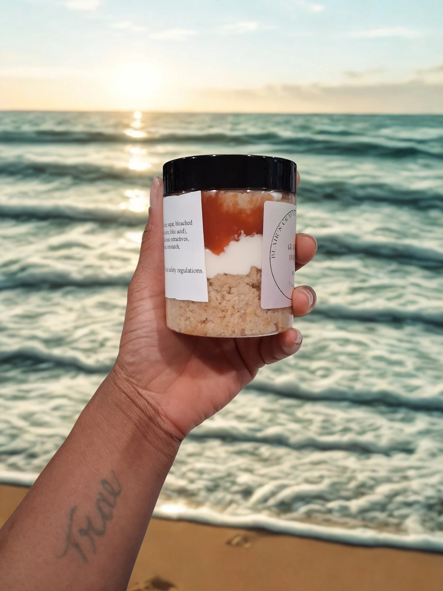 4 Ounce Guava in Hawaii Cake Jar