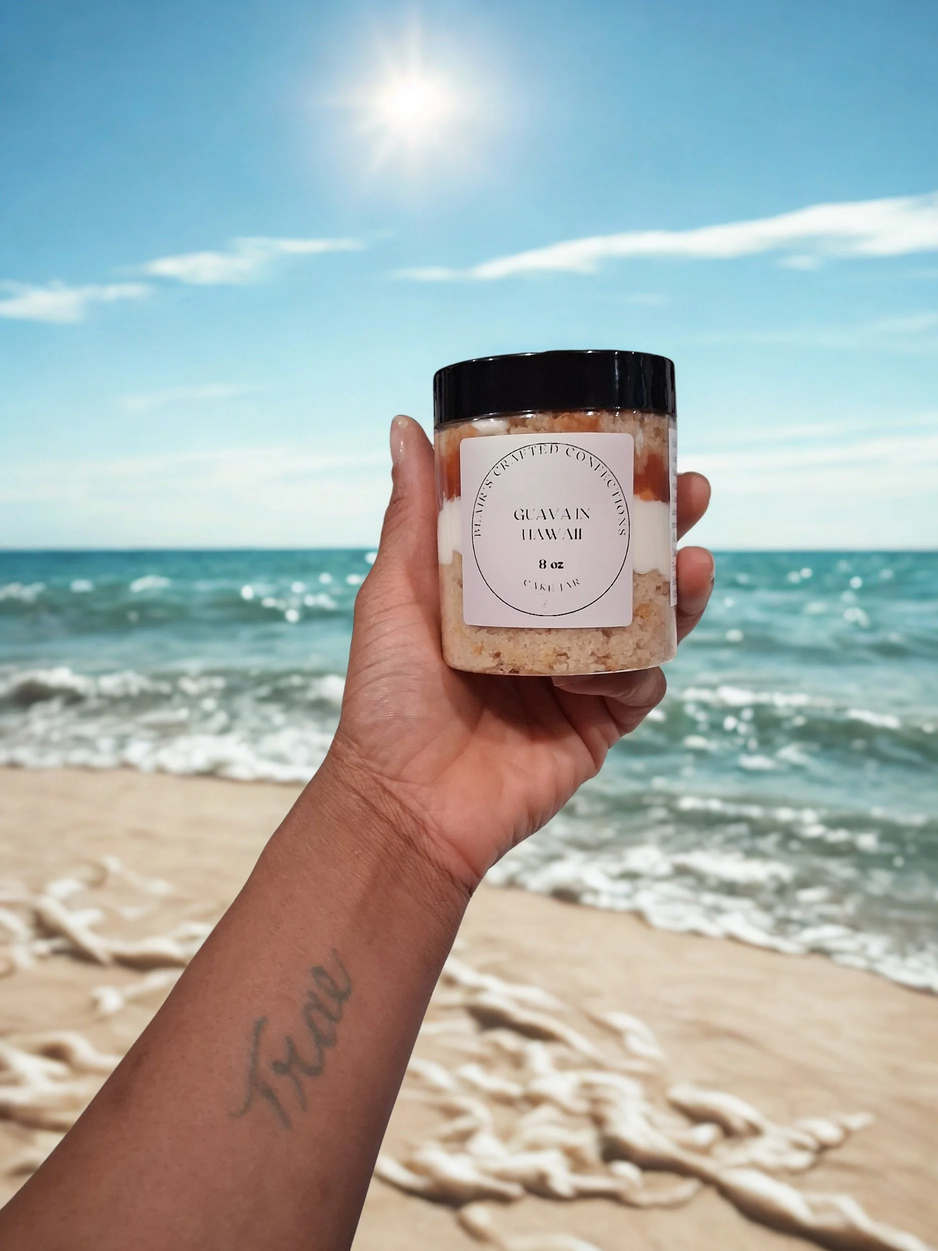 8 Ounce Guava in Hawaii Cake Jar