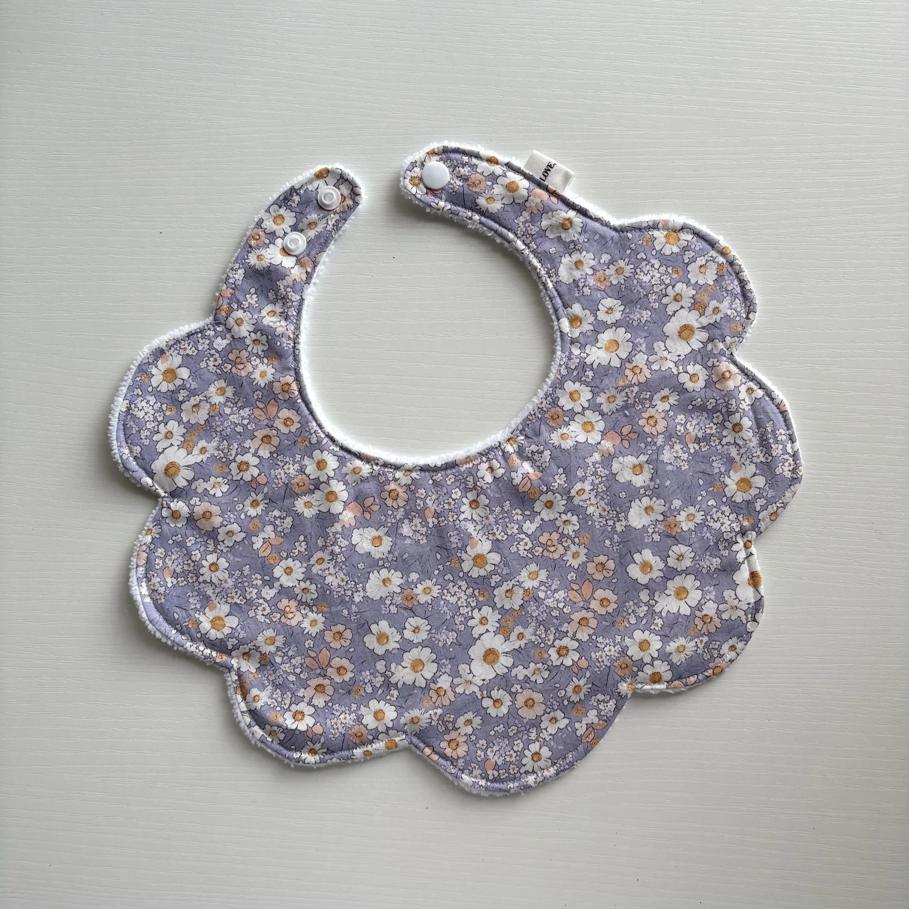 Darling Daisy Bib