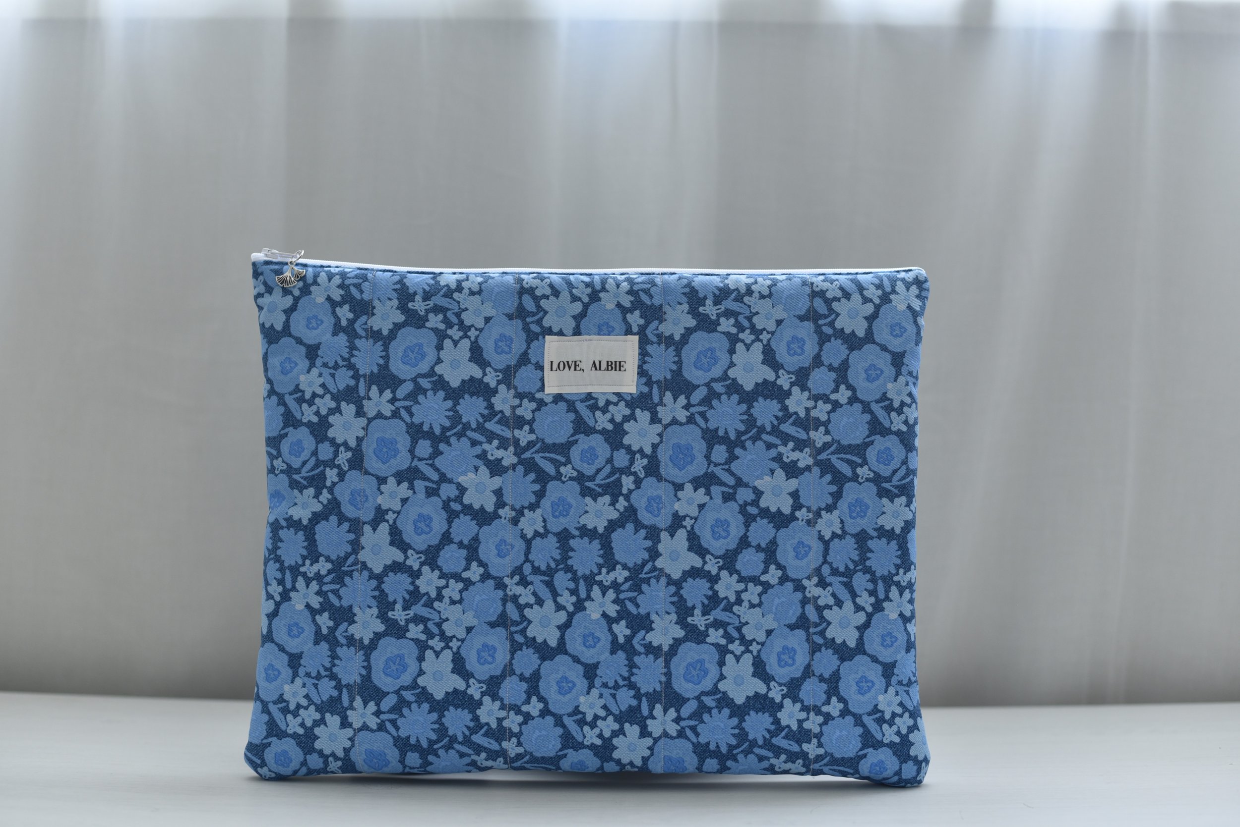 13inch Laptop Sleeve - blue floral