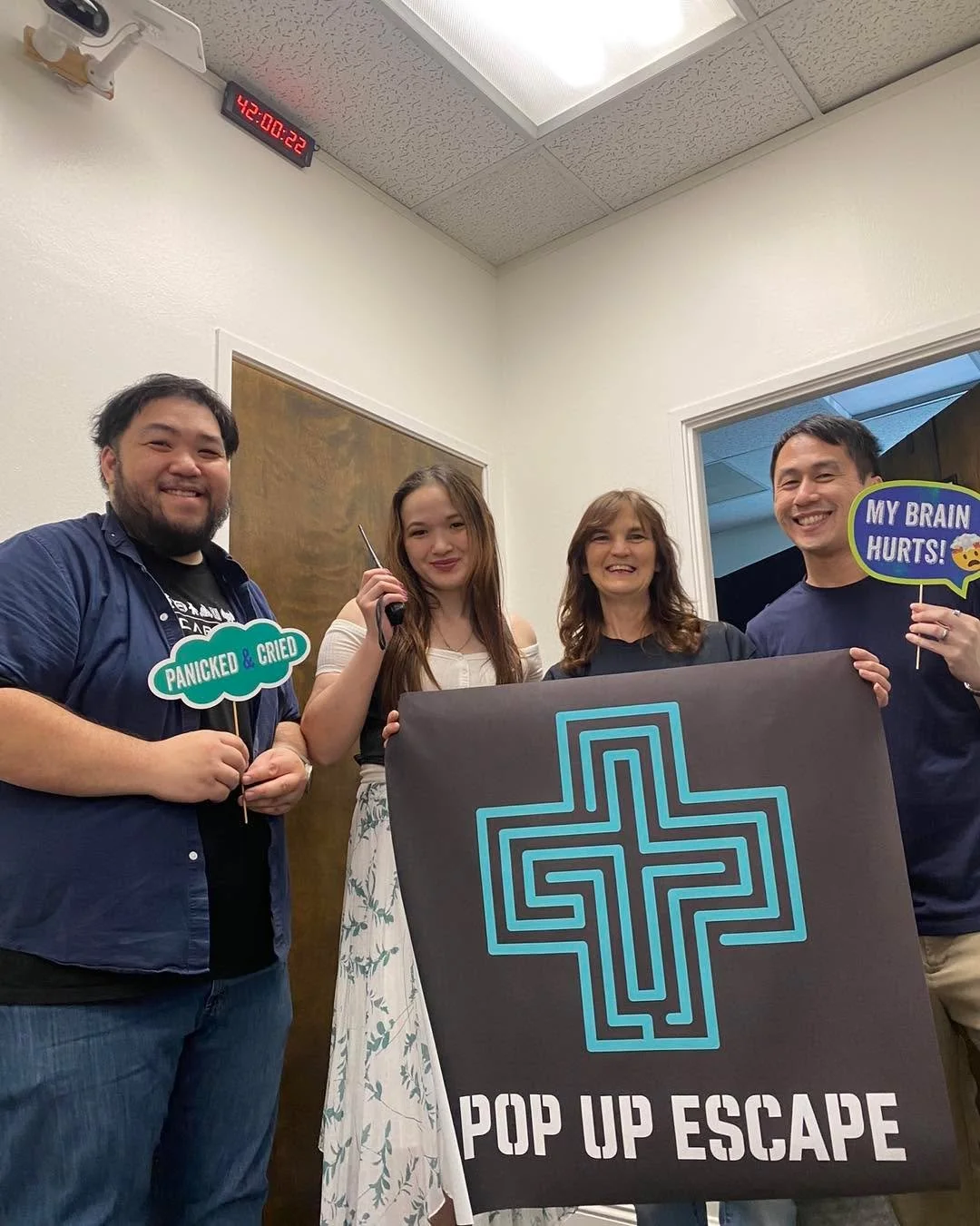 Nice job team. Great communication and positive attitudes.  #escaperoom #puzzl #puzzlegame #puzzlegames