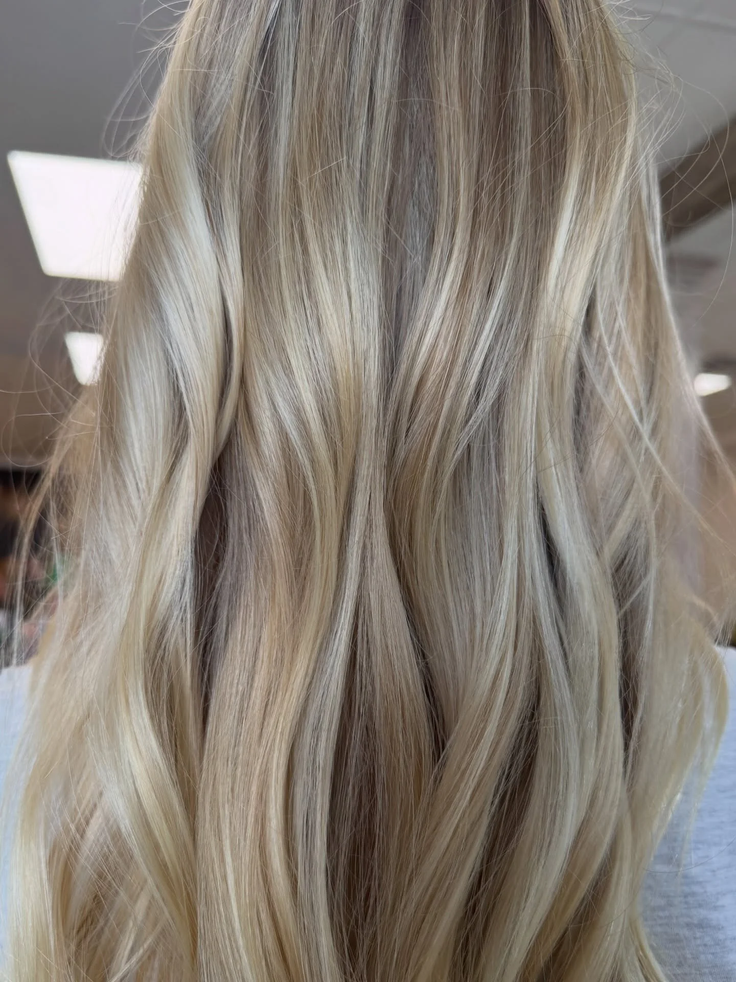 🍦🍦🍦🍦
.
.
.
#blondehair #dimensionalhaircolor #trendinghaircolor #dimensionalblonde #explore