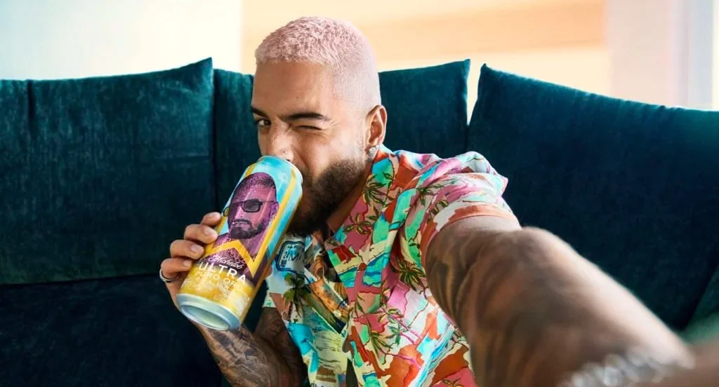 custom packaging innovation beer limited edition 25oz beer maluma michelob ultra puro oro columbia latin music