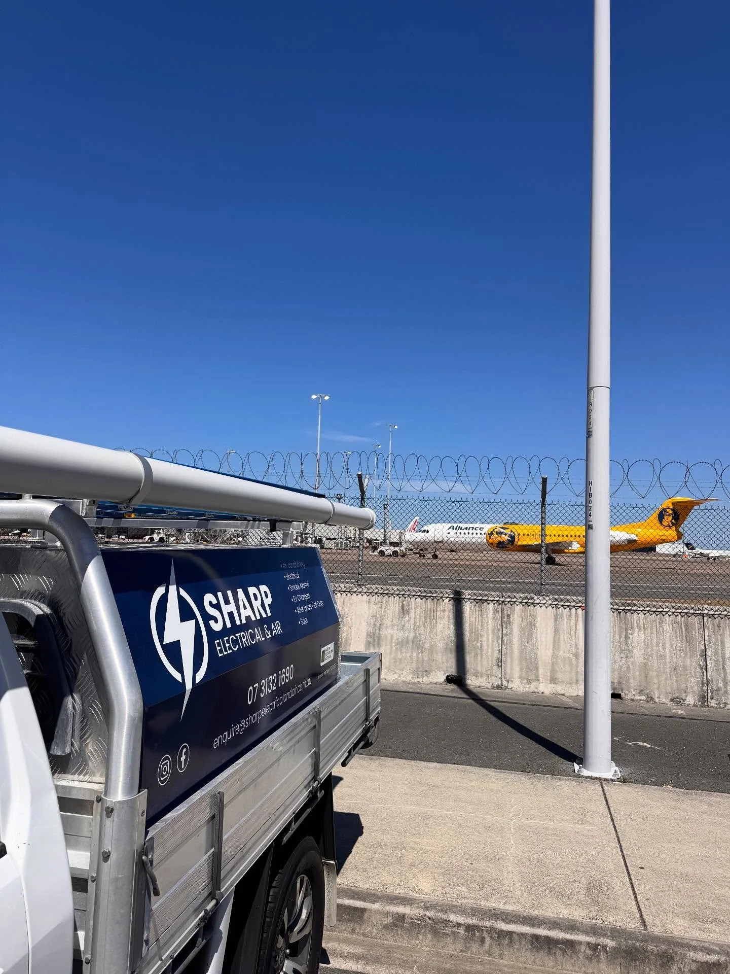 A quick one to help Lendlease out with a repair on their washbox at Brisbane airport. No job too big or small.

#brisbaneairport 
#construction 
#brisbane