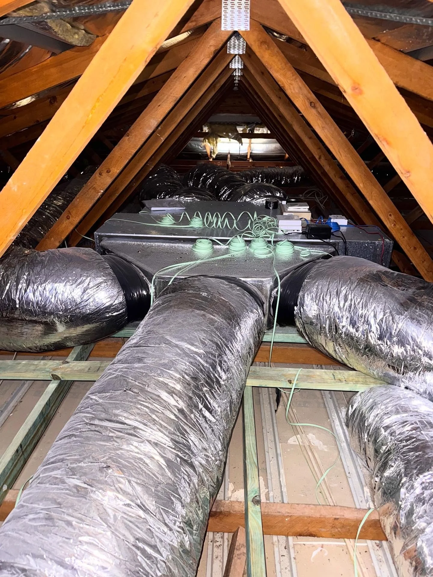 Carrying out one of our annual ducted inspections from an install we carried out last year. 

Looking good 🙏🏼💨

#ducted
#aircon 
#brisbane