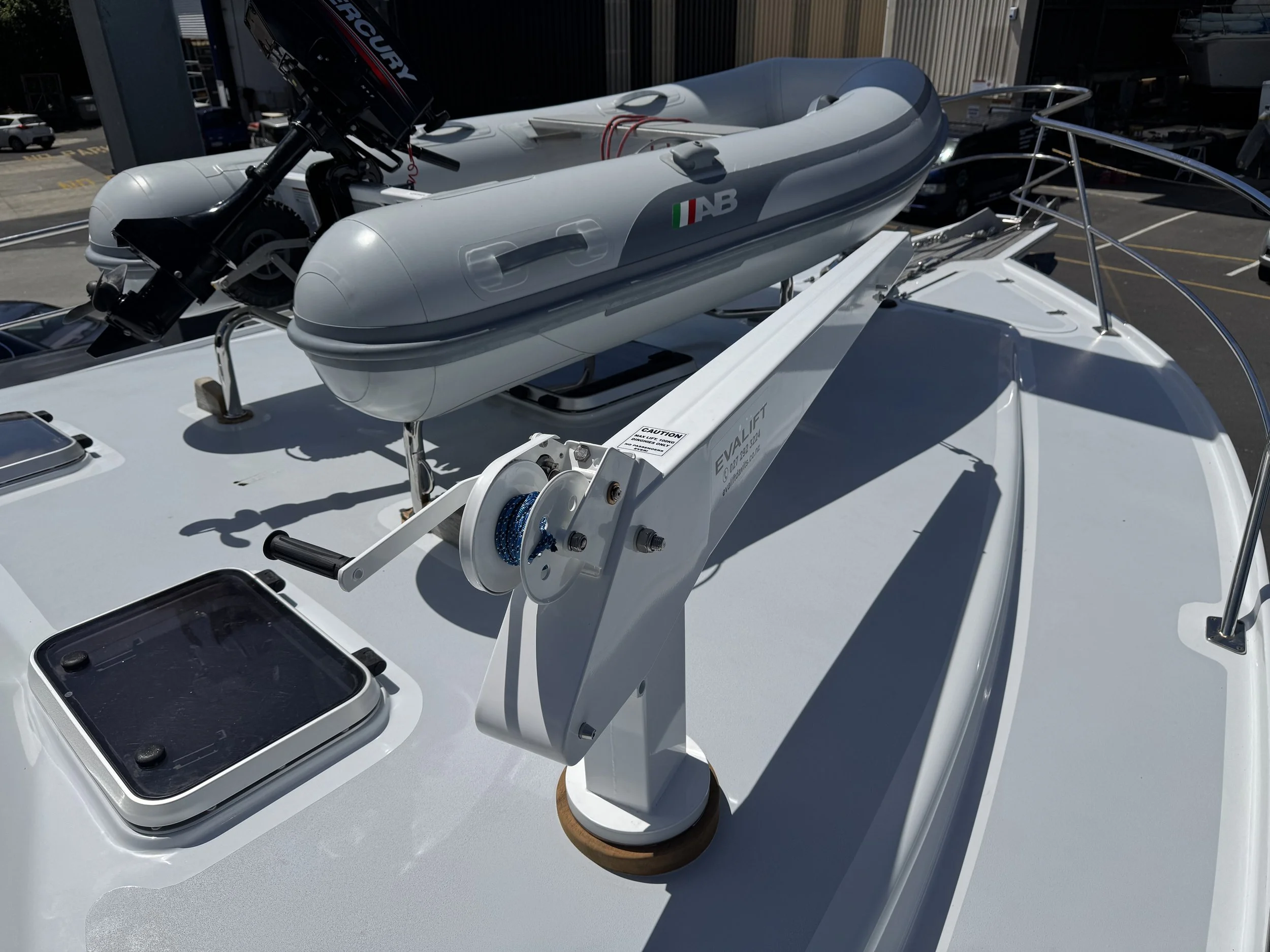 Quattro Dinghy Davit