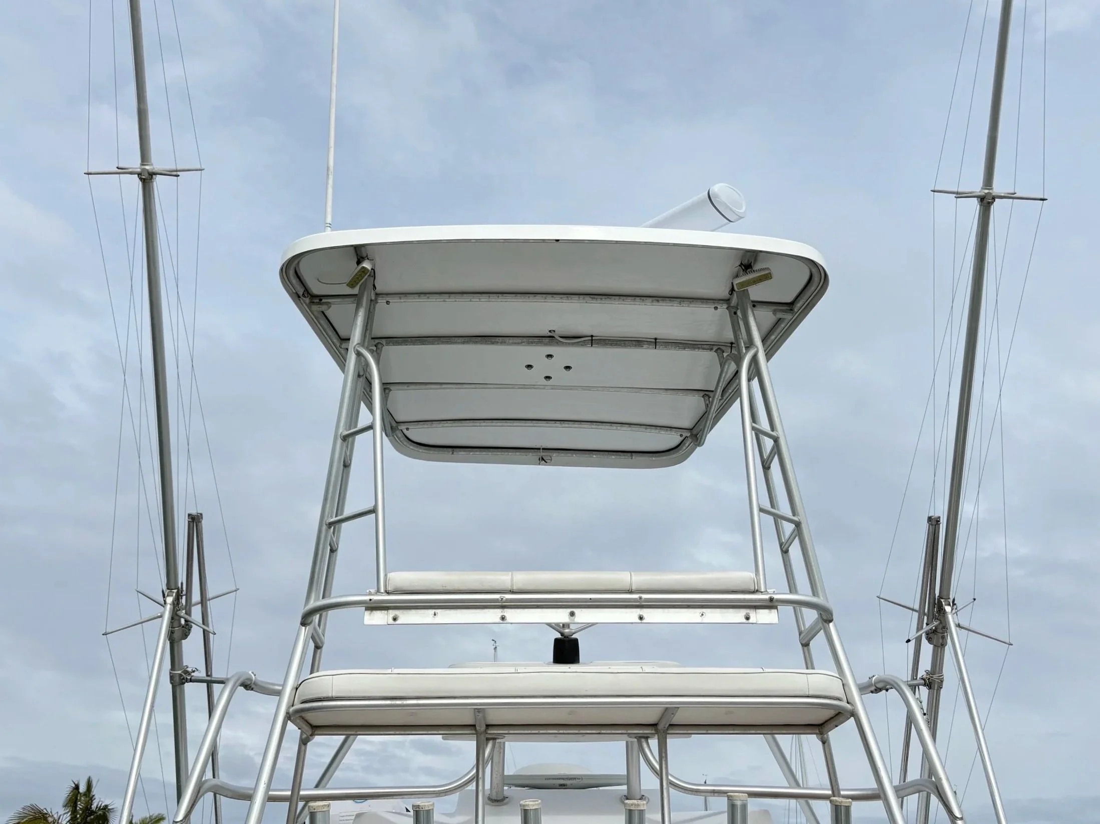 Cajun Queen Hard Top