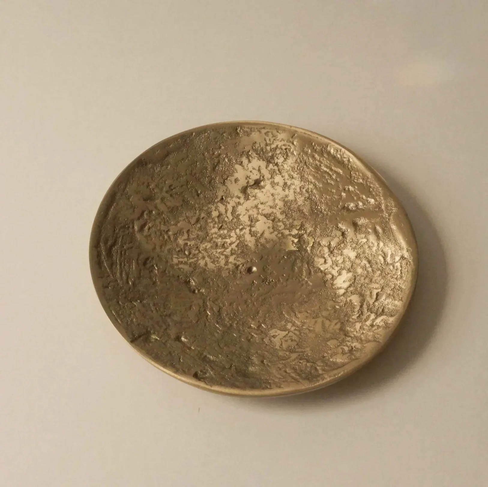 Luna Brass Plate3.webp