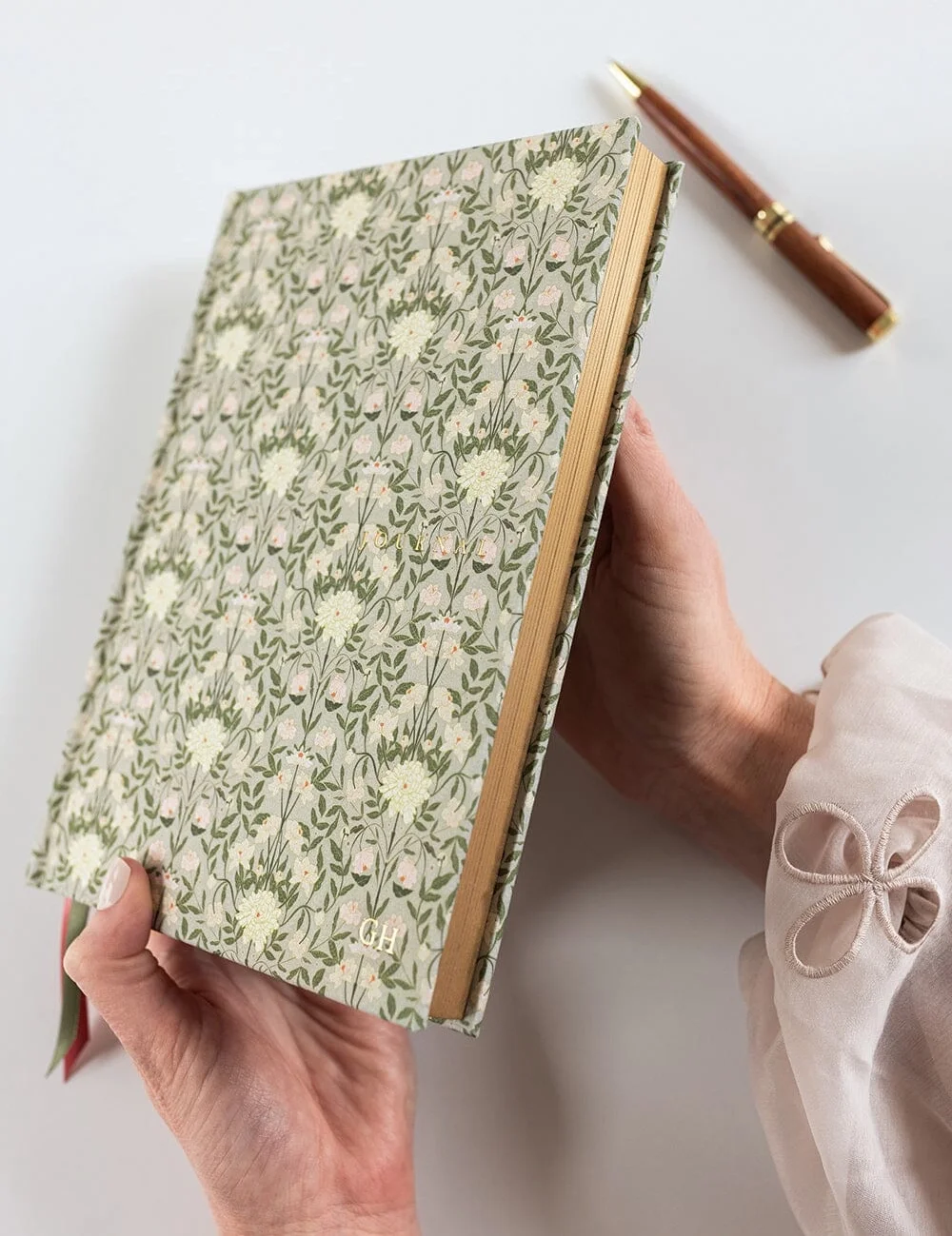 Linen Bound Journal - Bloomere4.webp