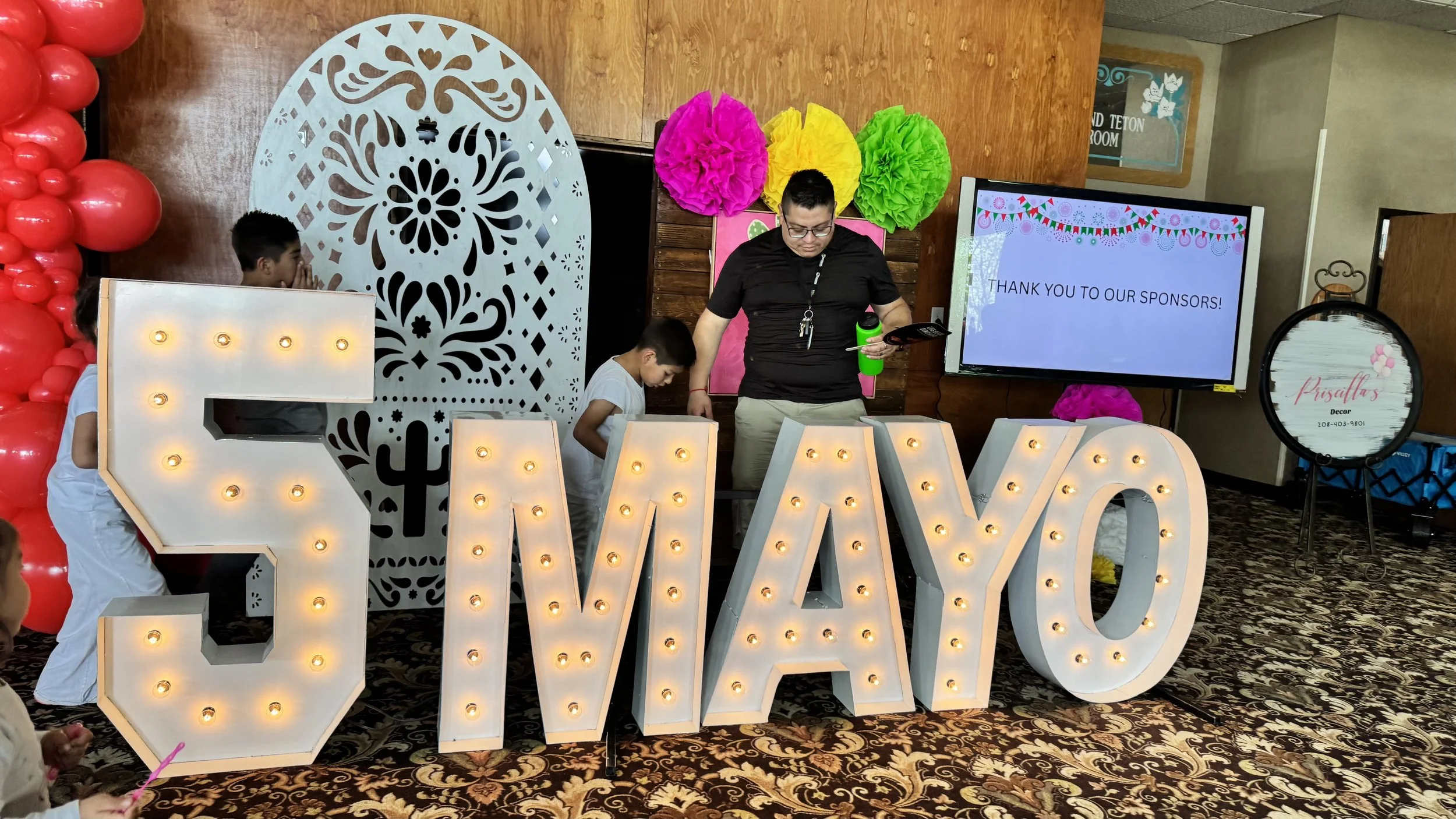 5 de Mayo PerforMnce