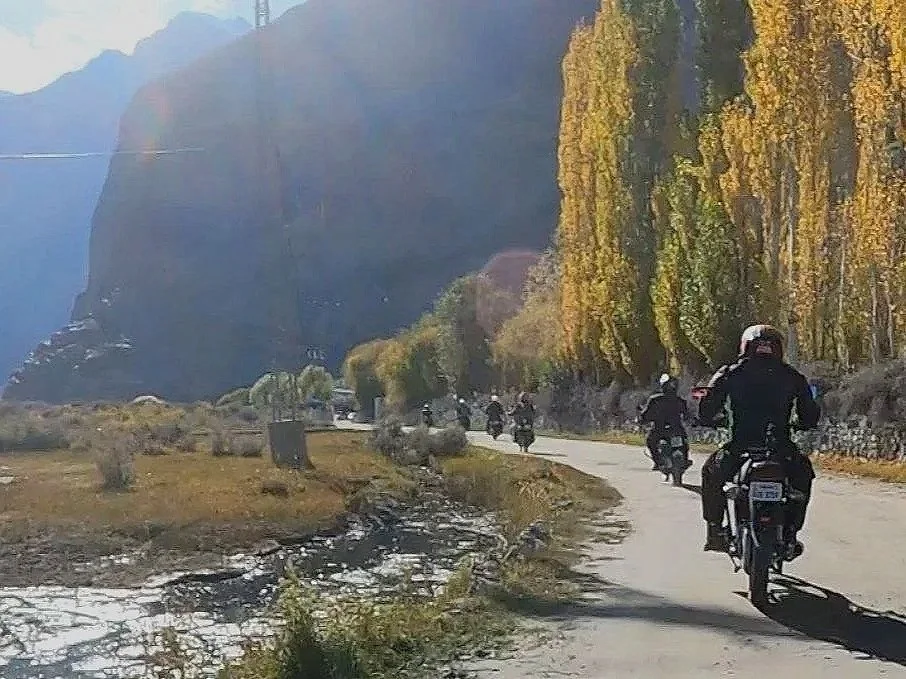Khaplu towards Hushe