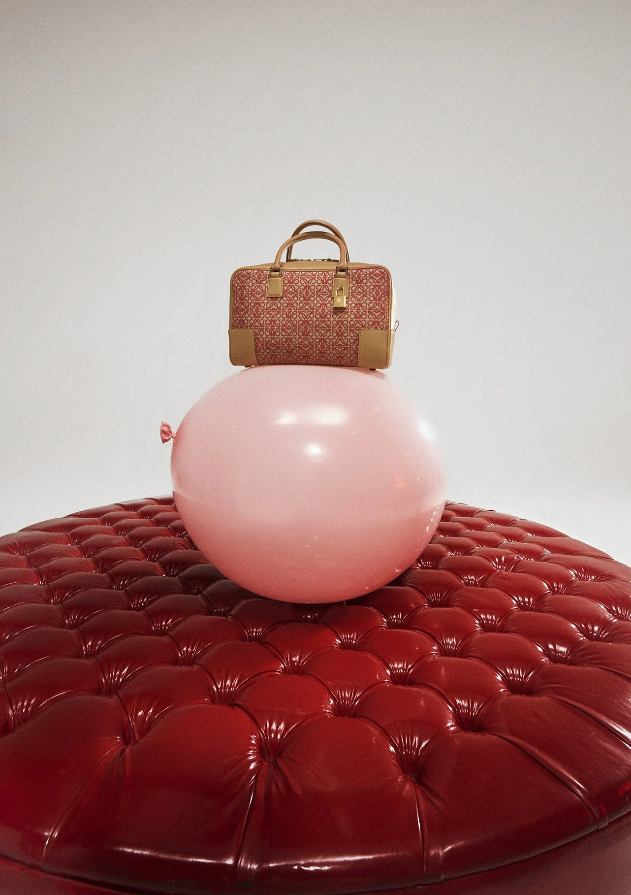 211202_LOEWE_VALENTINESDAY_Shot9_418_R4.jpg