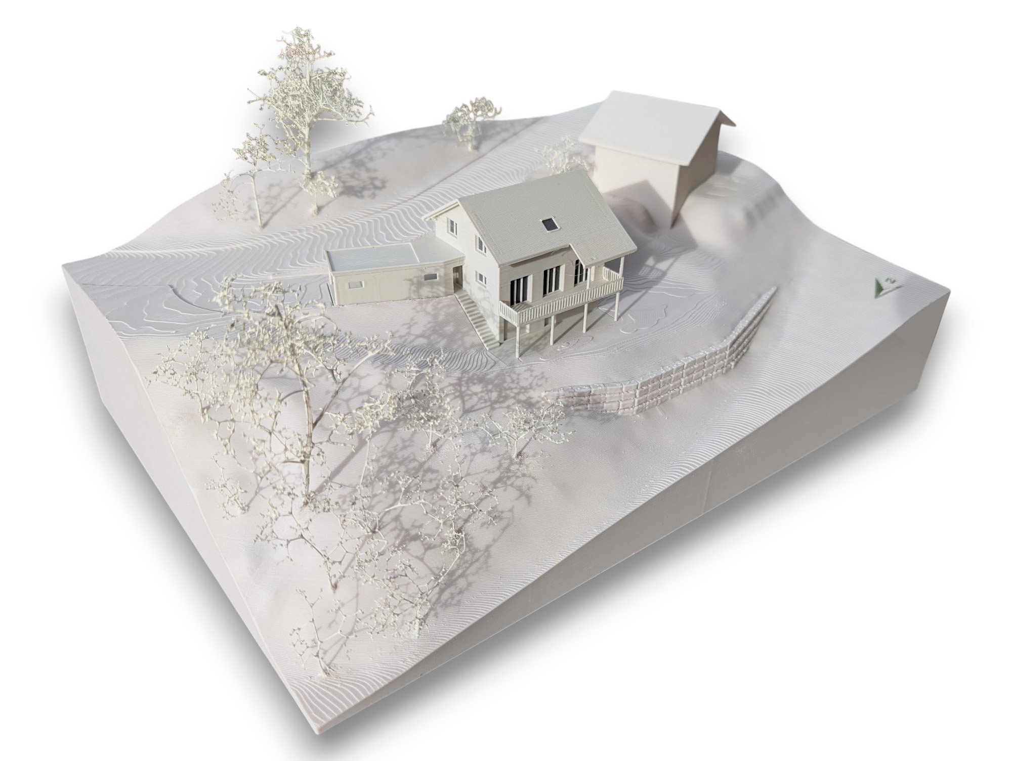 Seitenprofil Volumenmodell Hanglage von althaus3d. Architekturmodell aus Bern, Schweiz visualisiert Geländeschnitt und Gefälle für die Bauplanung.