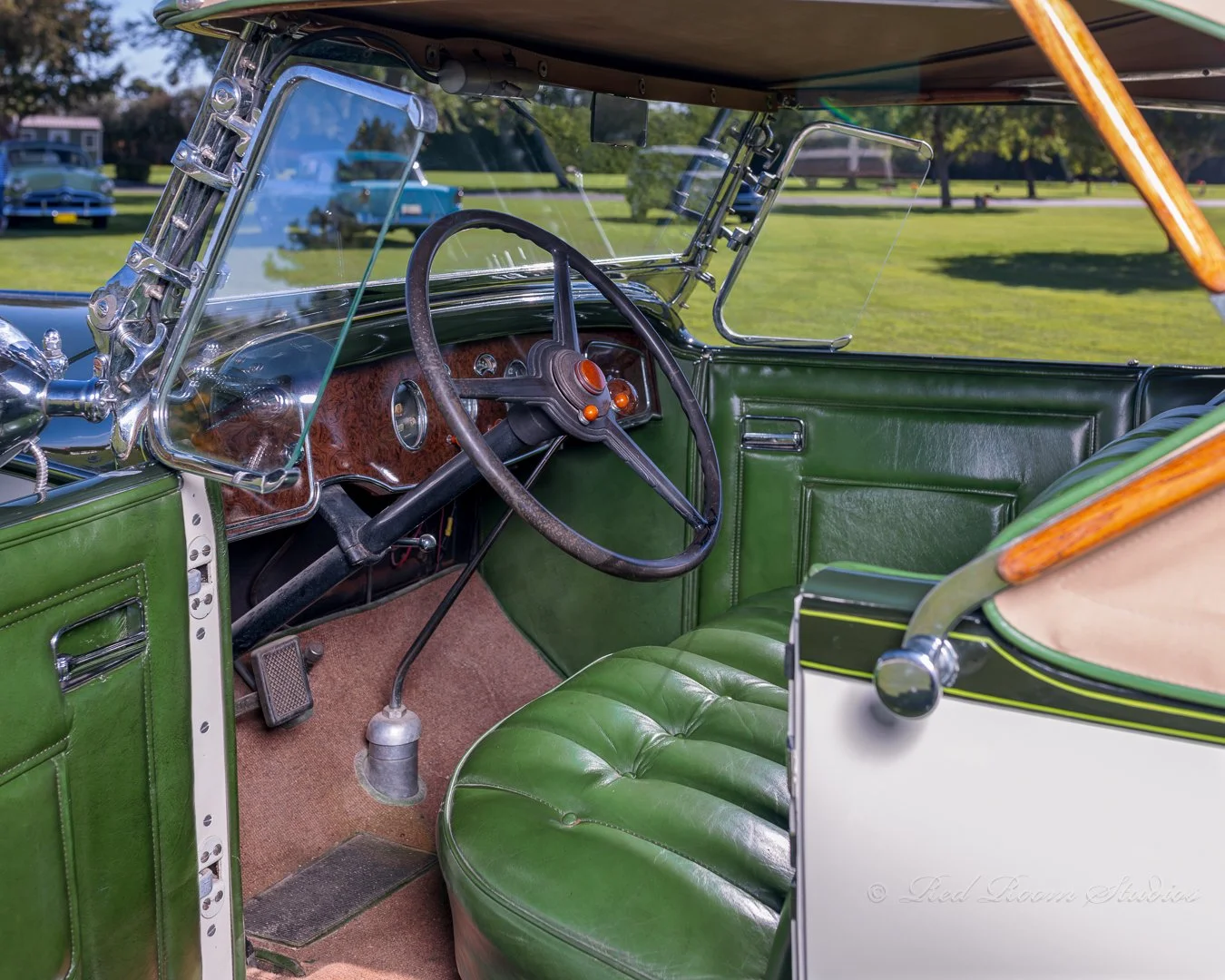 RRS 11-12-25 Classics 251b.jpg