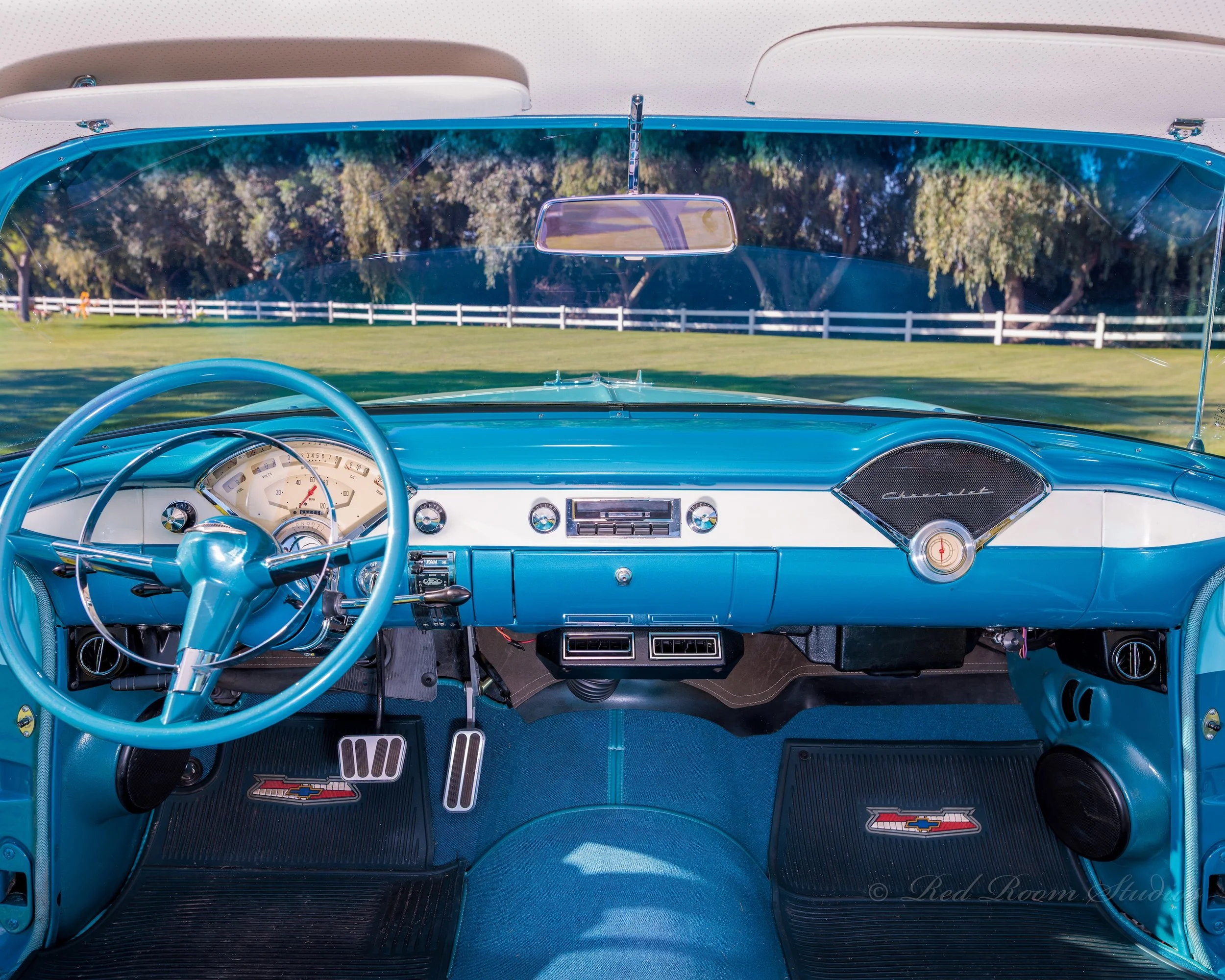 RRS 11-12-25 Classics 130a copy.jpg