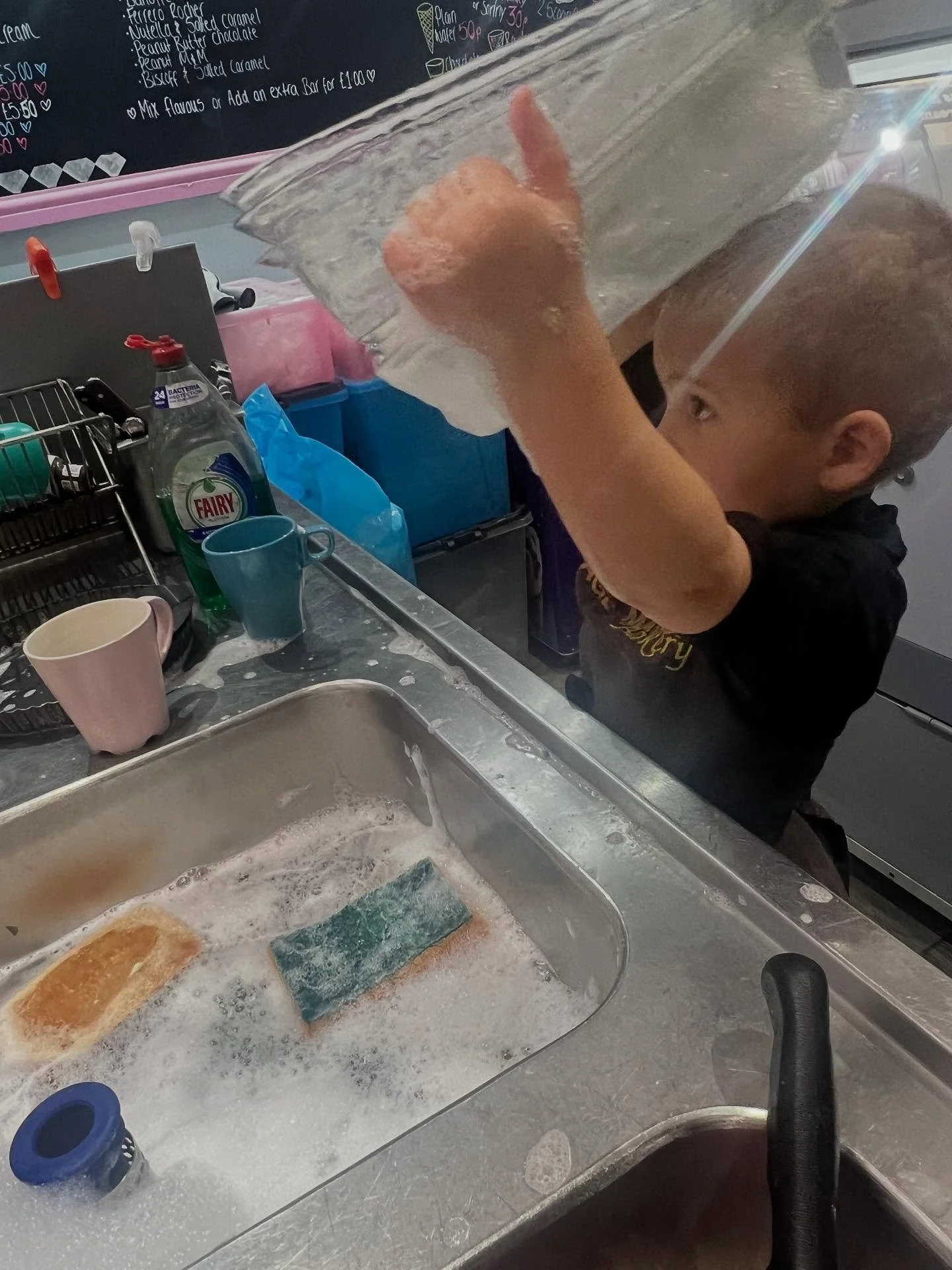 Short staffed today so brought in the big guns 💪