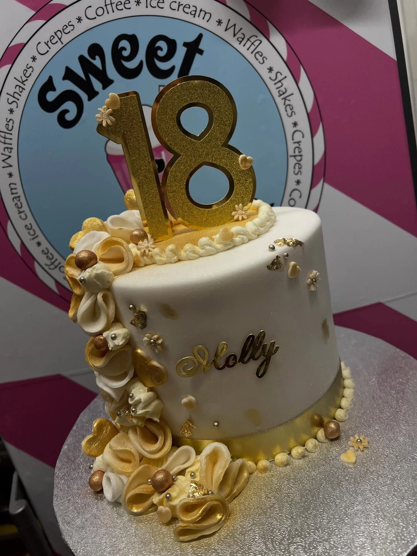 Ooo to be 18 again 💗