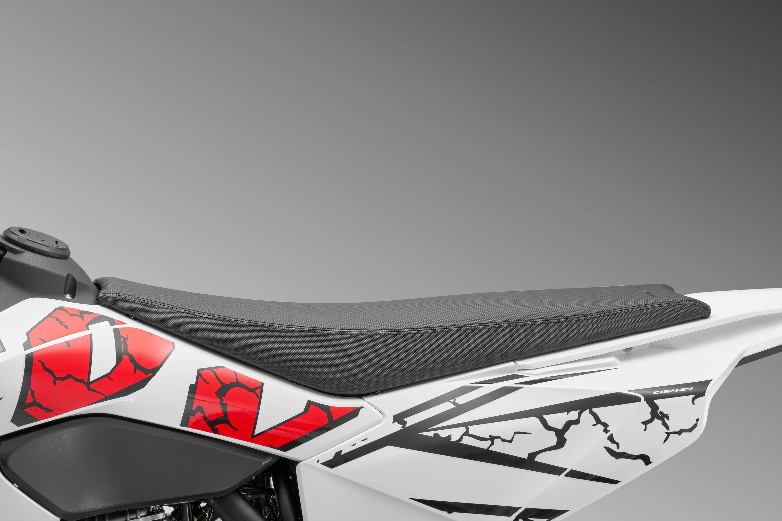 COV125-0014.jpg