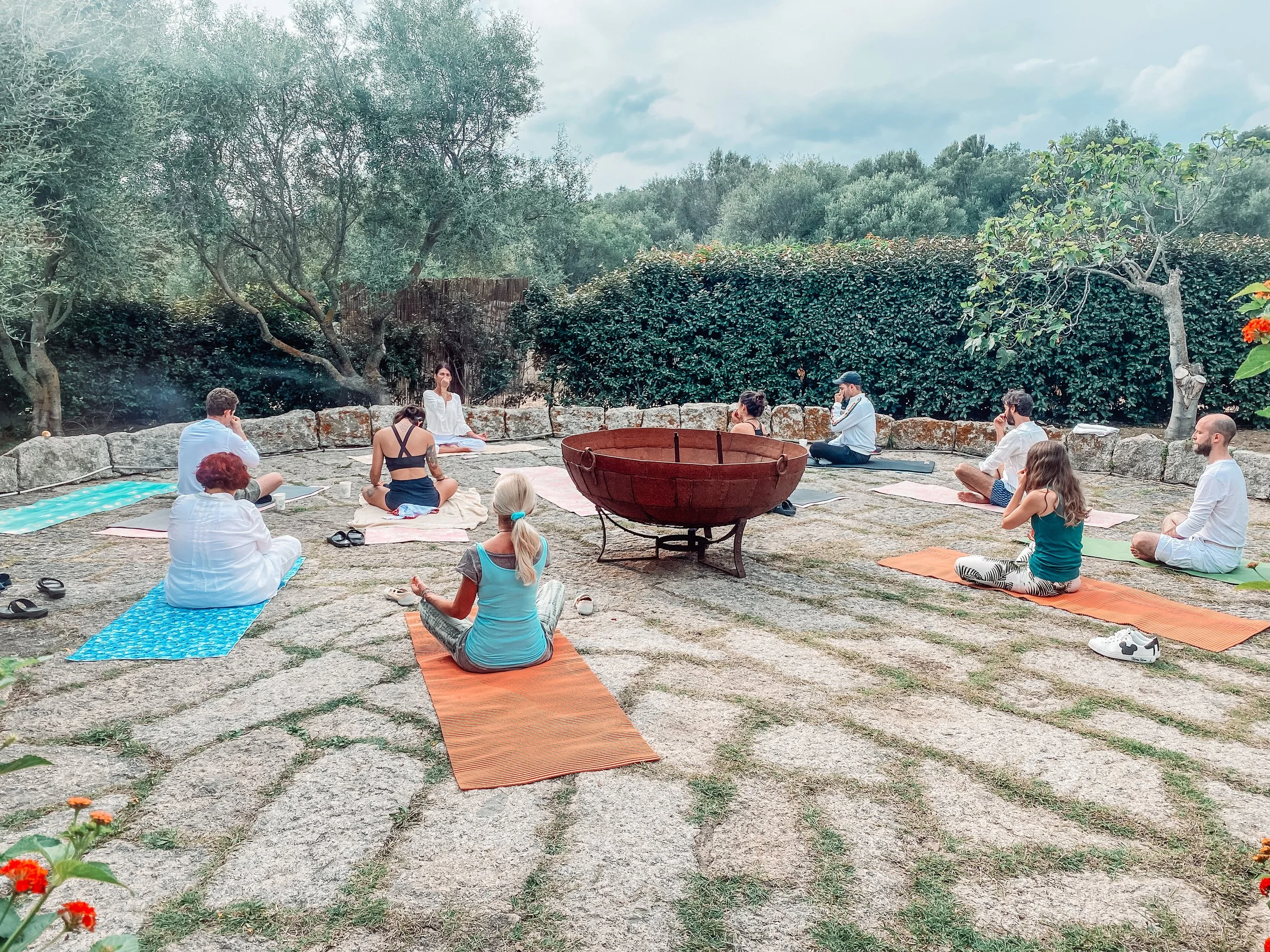 Retreat Planning 101: How to Host Transformative Workshops in Sardinia