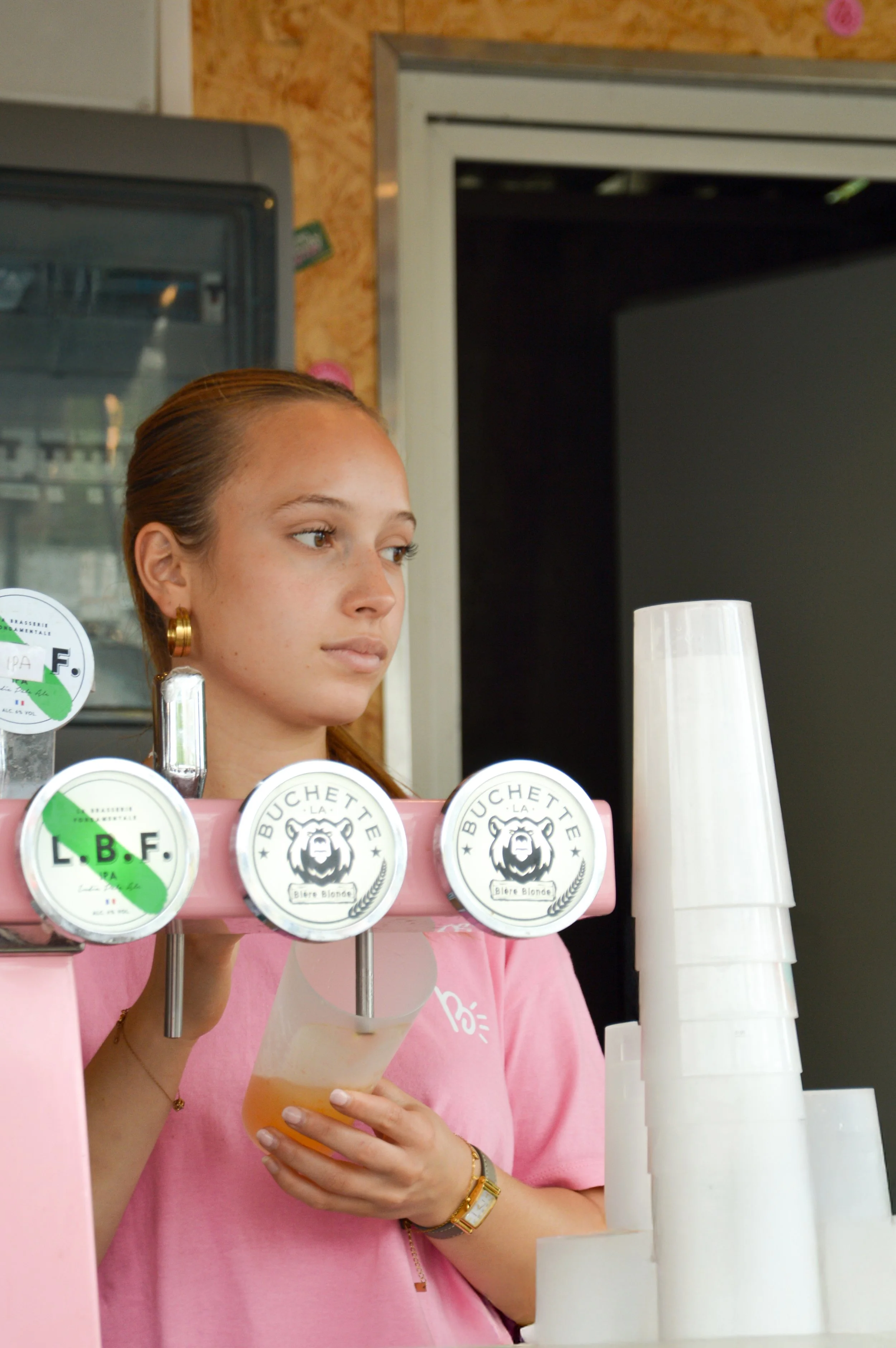 Bonnotte Club Paris. Location de Péniche et Guinguette à Paris pour vos évènements privés et professionnels.