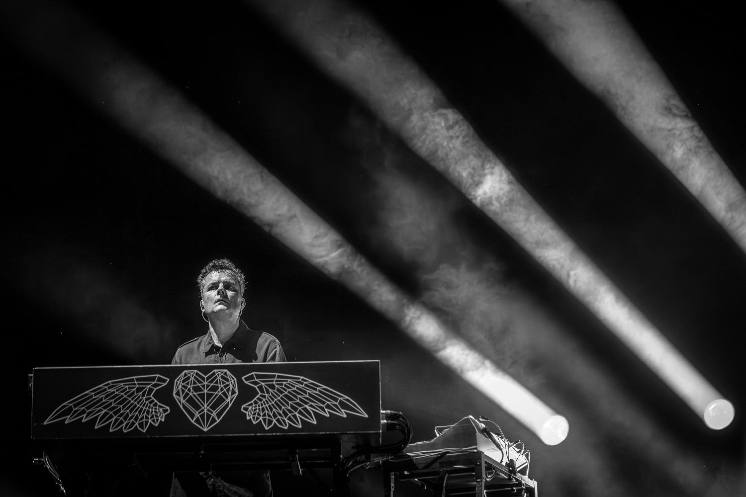 Erik Ljunggren performing with Simple Minds in Verona